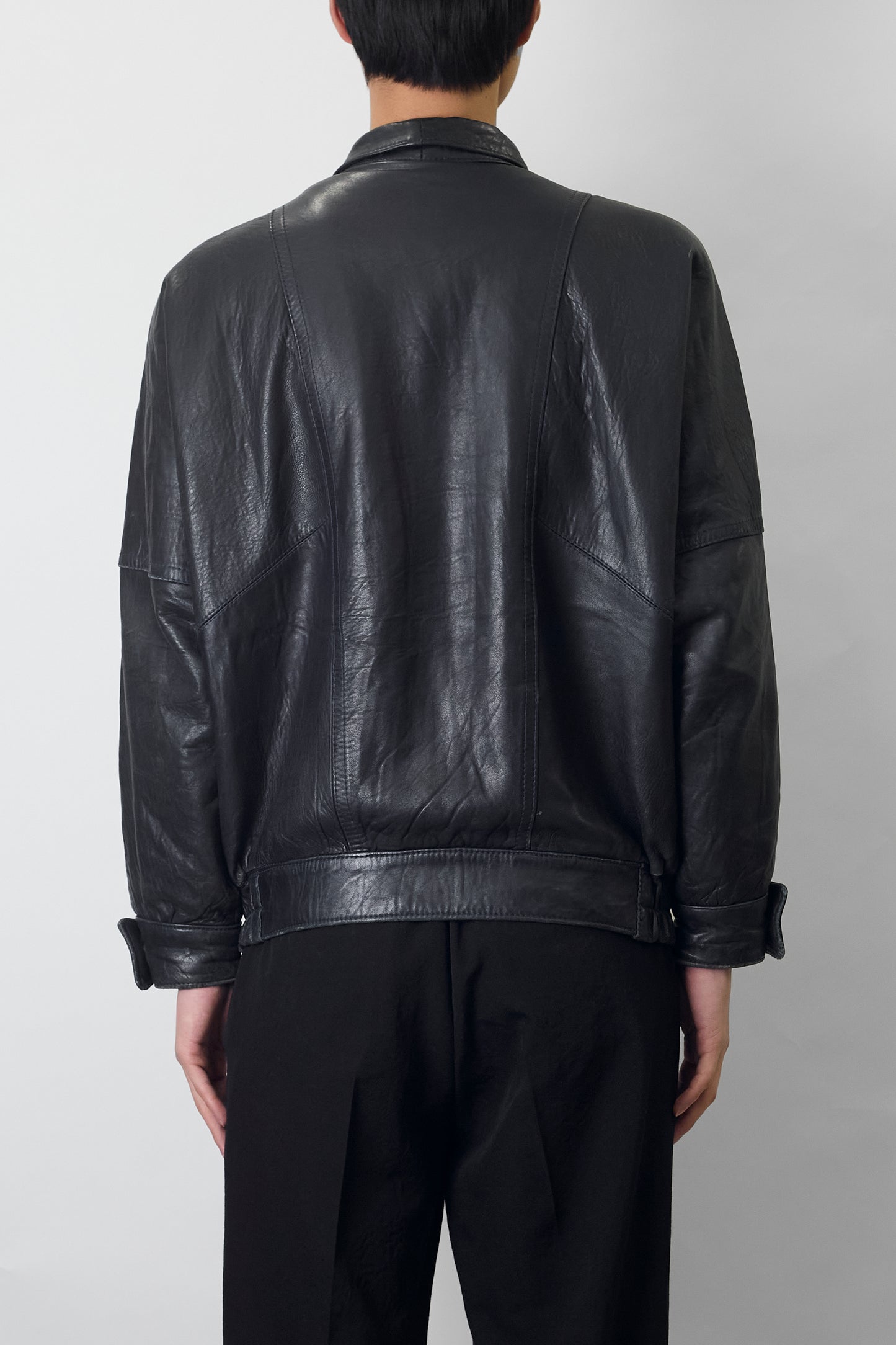 VINTAGE NAVY LEATHER SHORT JACKET MADE IN SPAIN