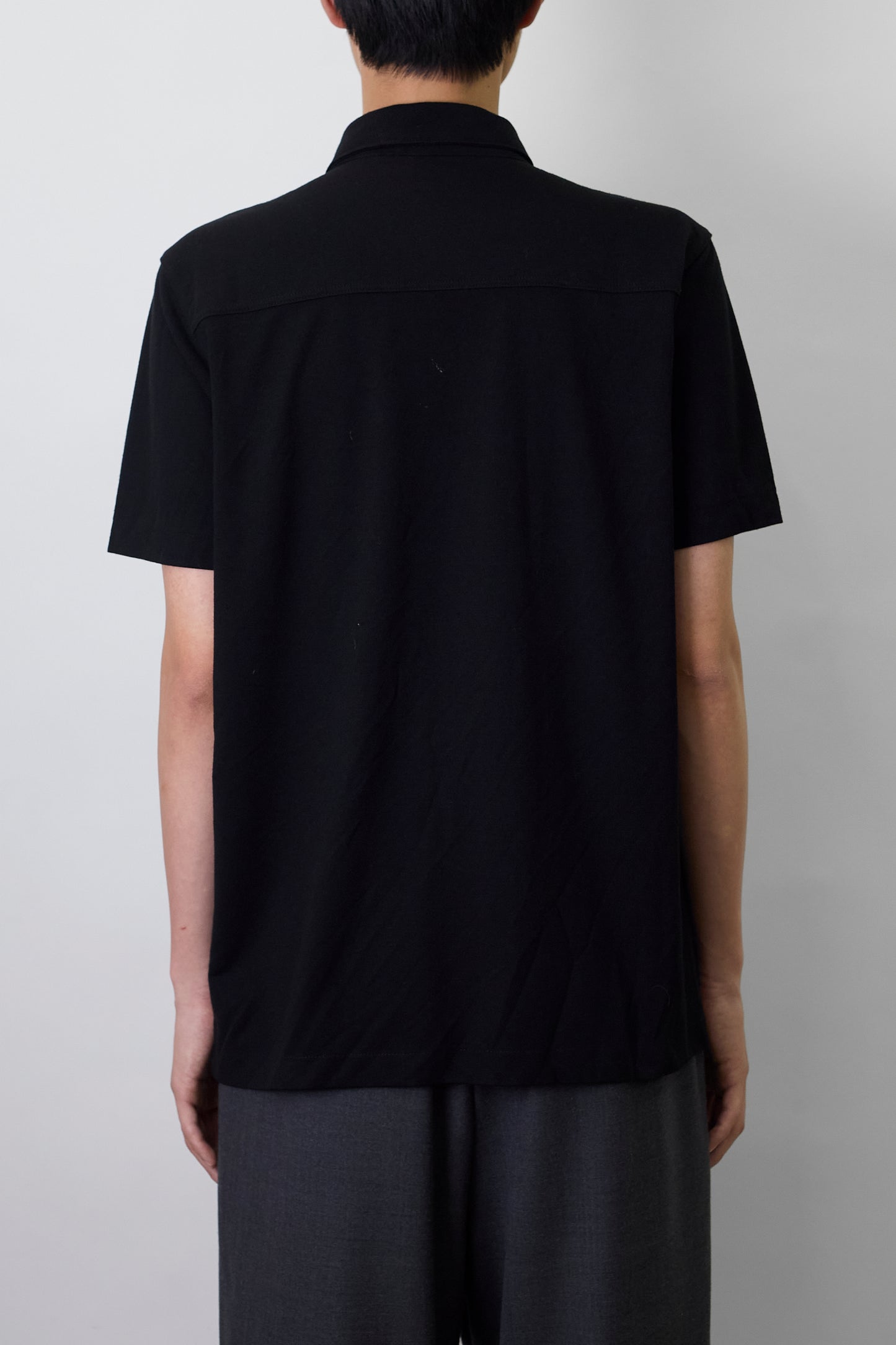 BANANA REPUBLIC BALCK HALF SLEEVE SHIRT