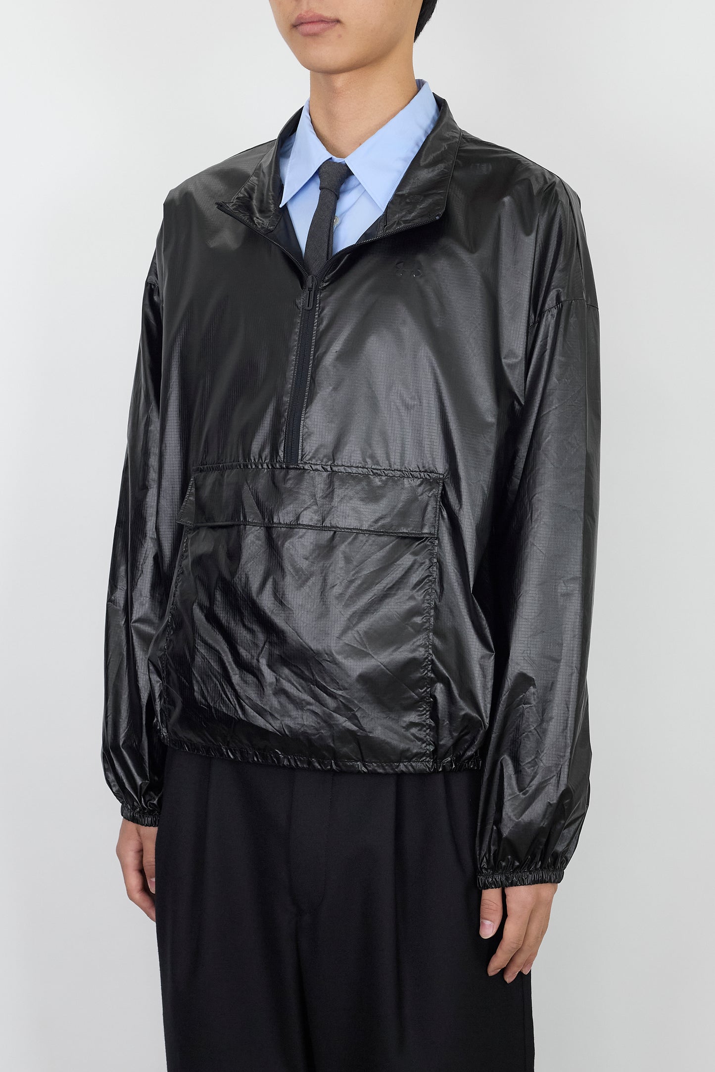 UNDER ARMOUR BLACK NYLON SHORT JACKET