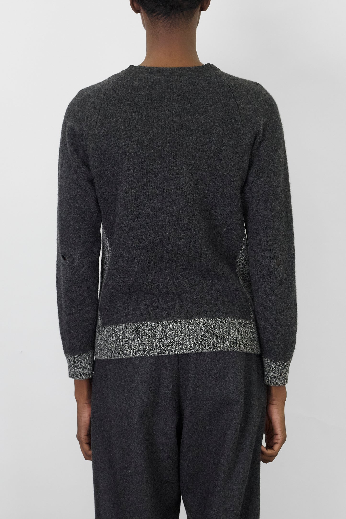 VINTAGE DESIGNED GRAY WOOL KNIT