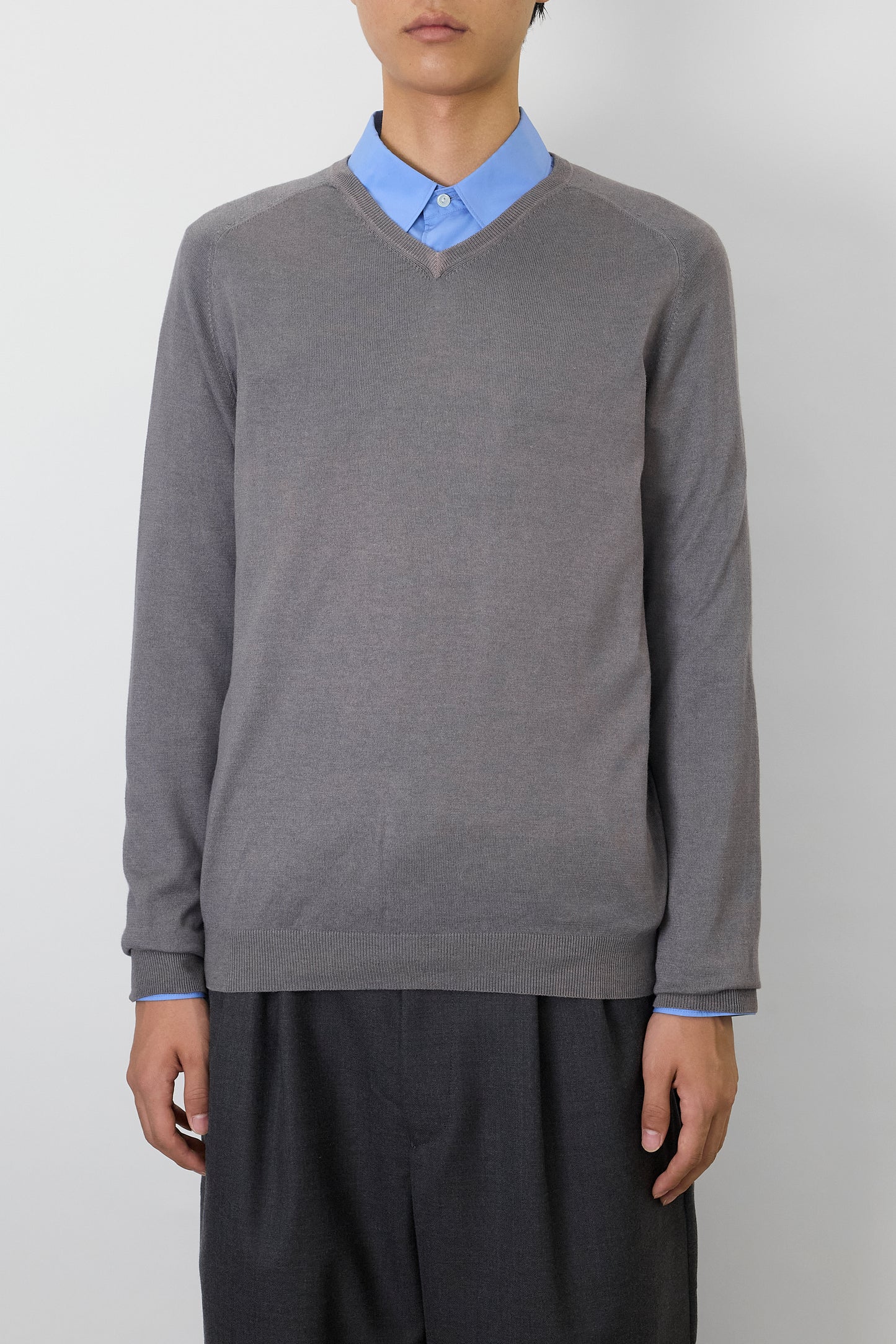 JIL SANDER BY RAF SIMONS GRAY PURPLE SILK V NECK KNIT