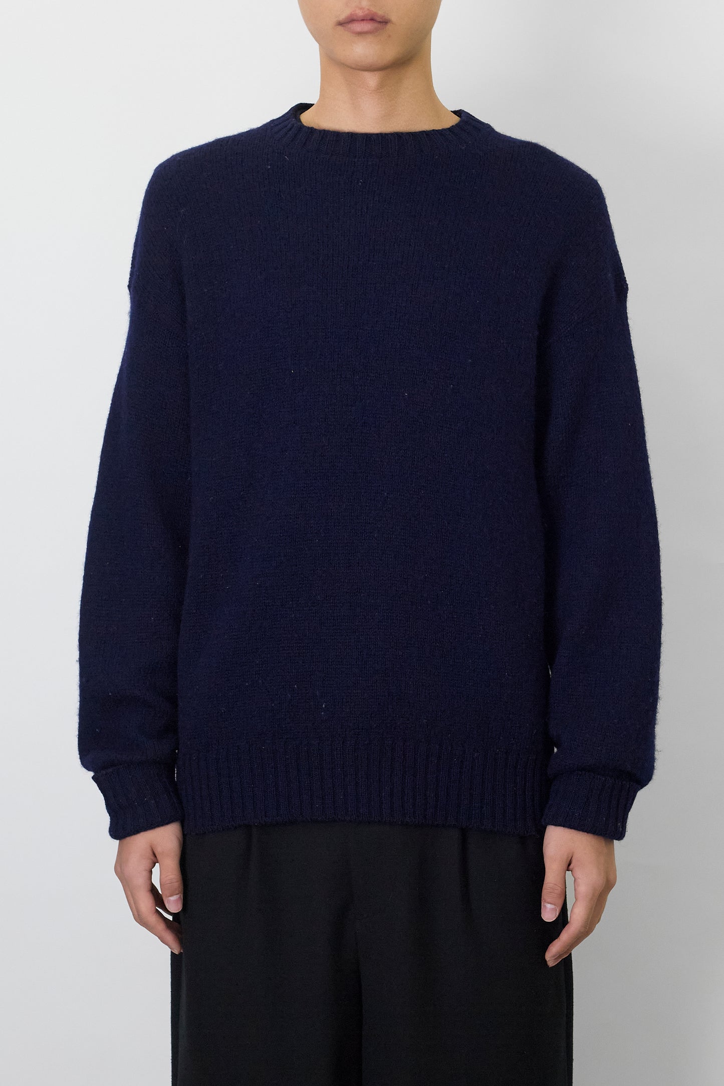 VINTAGE NAVY WOOL KNIT MADE IN USA