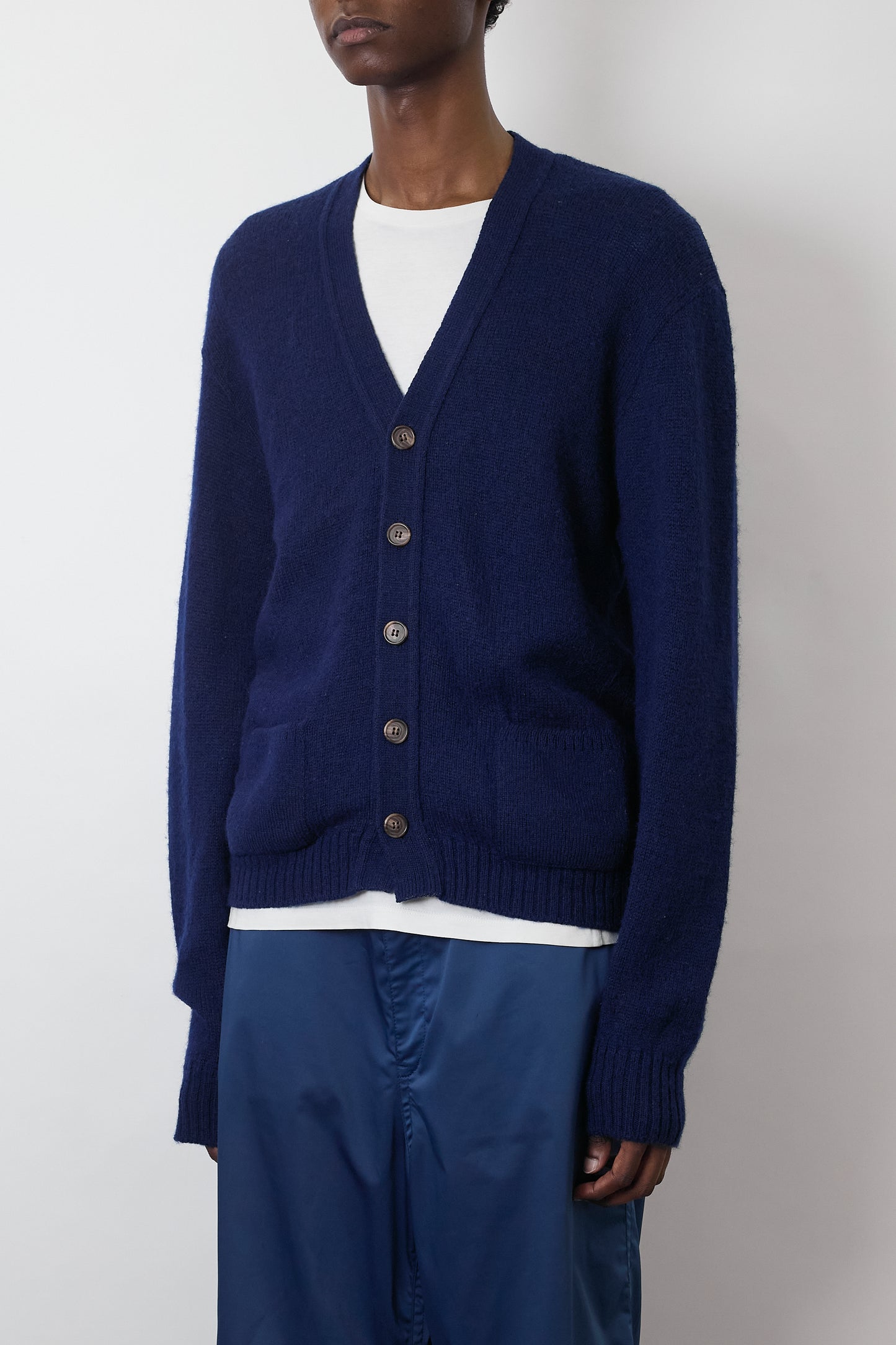 VINTAGE NAVY WOOL KNIT CARDIGAN MADE IN USA