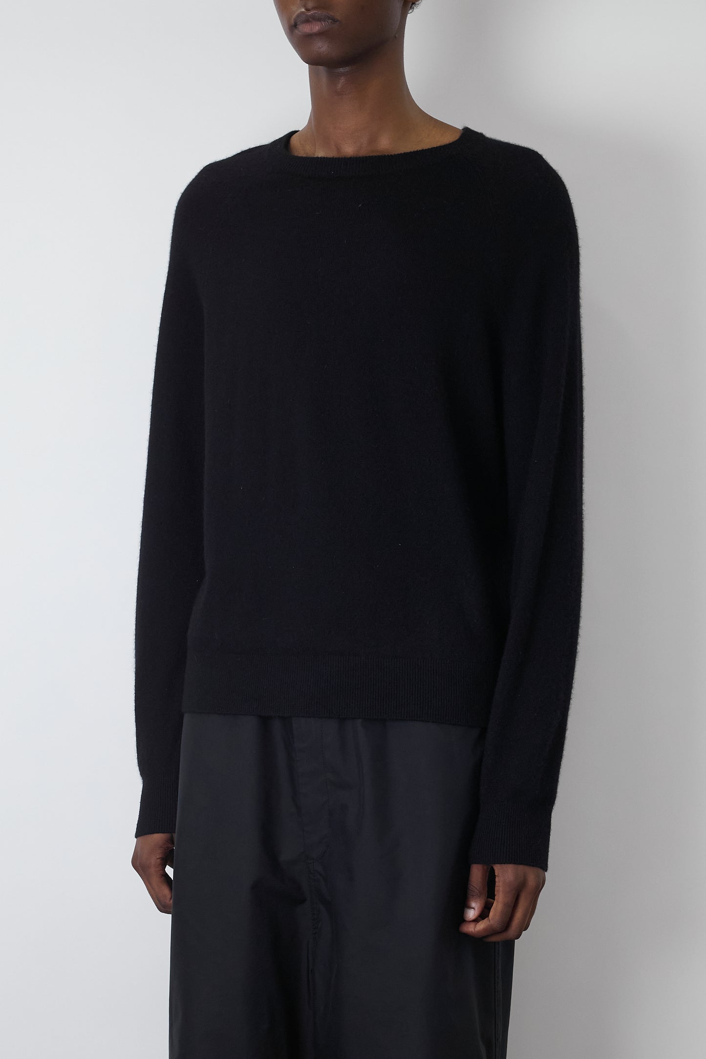 VINTAGE BLACK CASHMERE KNIT