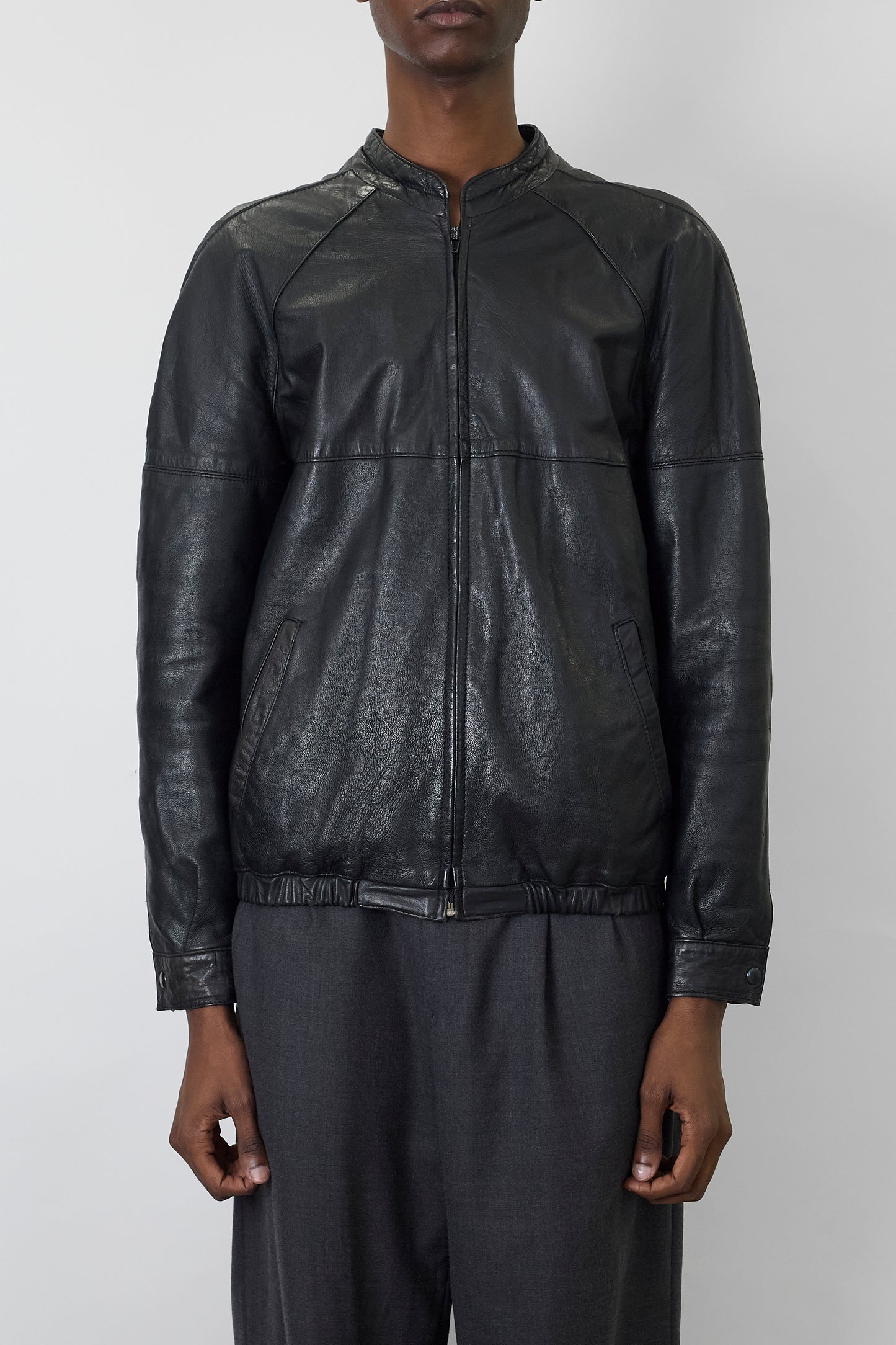 VINTAGE BLACK LEATHER SHORT JACKET