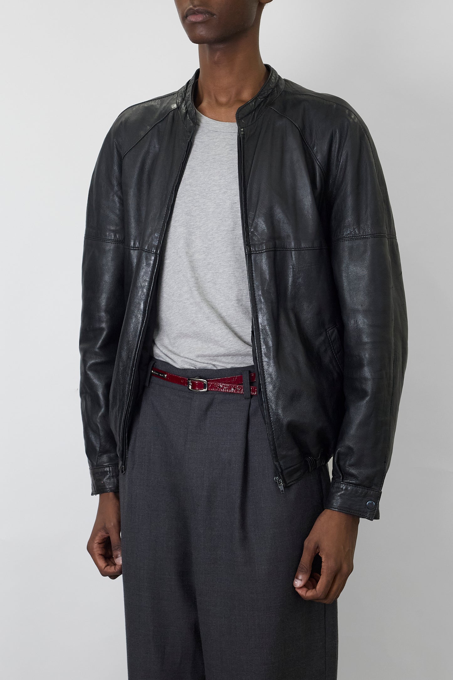 VINTAGE BLACK LEATHER SHORT JACKET