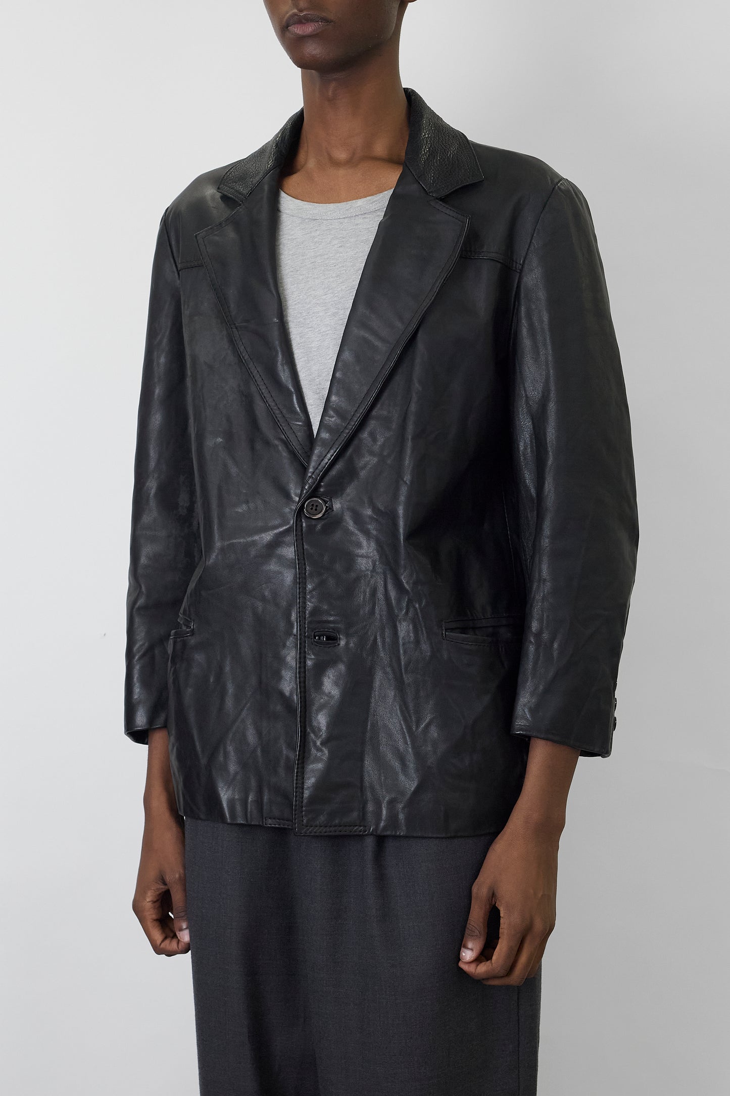 VINTAGE BLACK LEATHER TAILORED JACKET