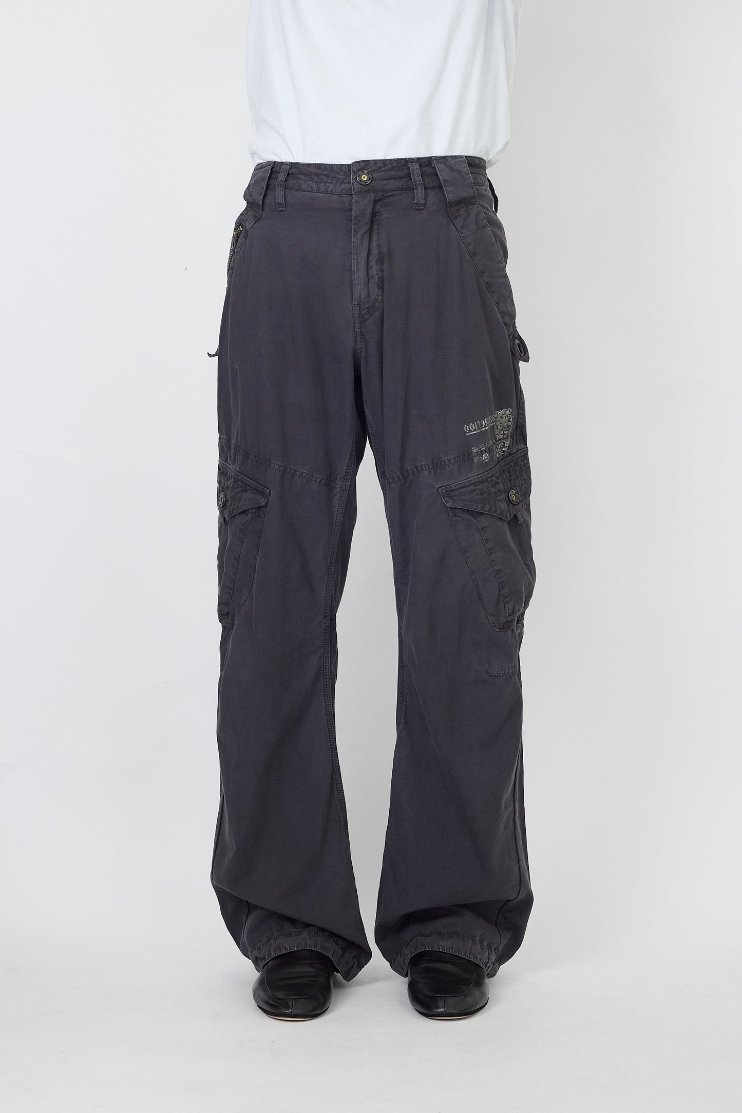 VINTAGE DESIGNED GRAY WIDE CARGO PANTS