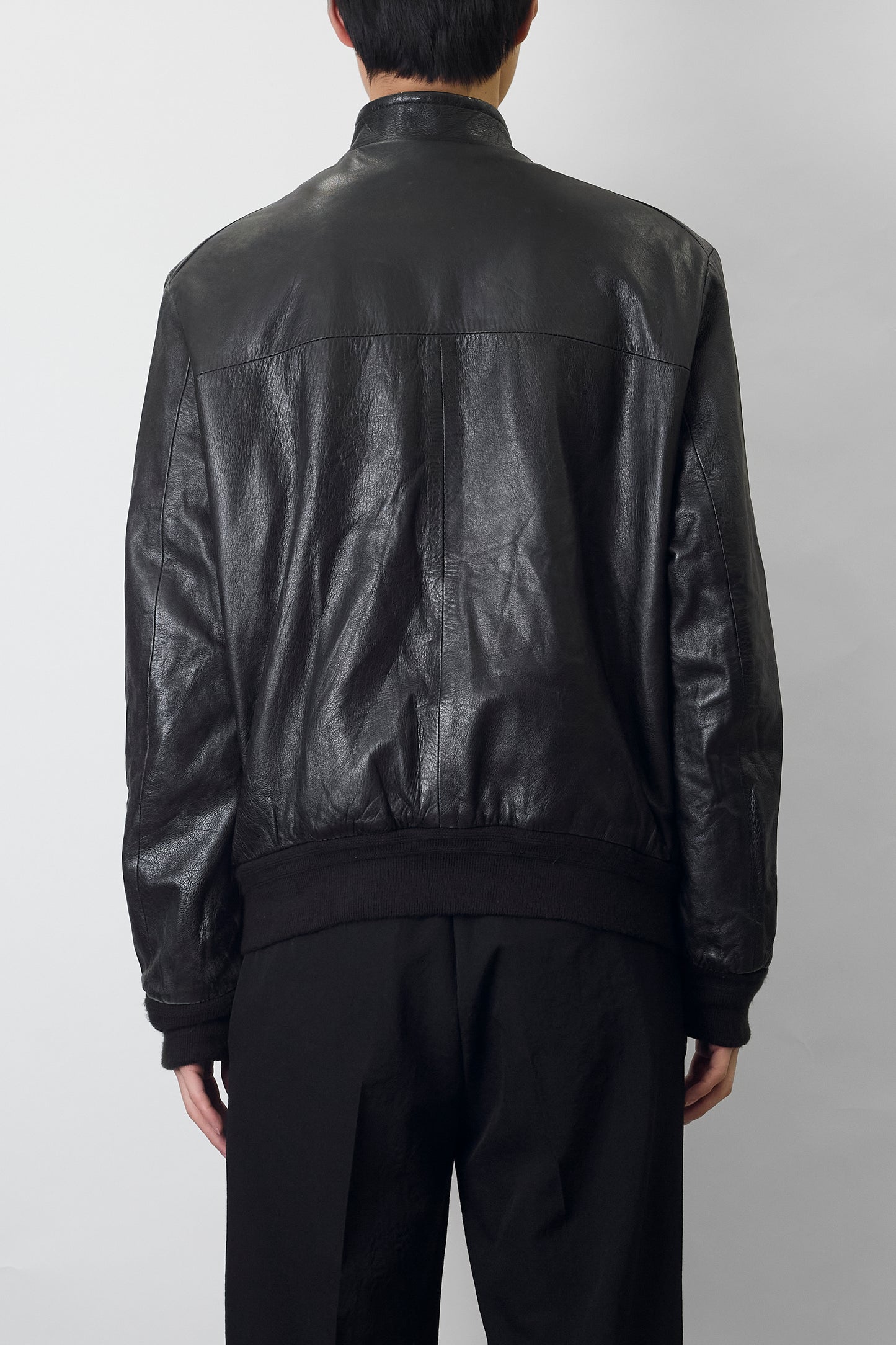 VINTAGE BLACK LEATHER SHORT JACKET MADE IN ITALY