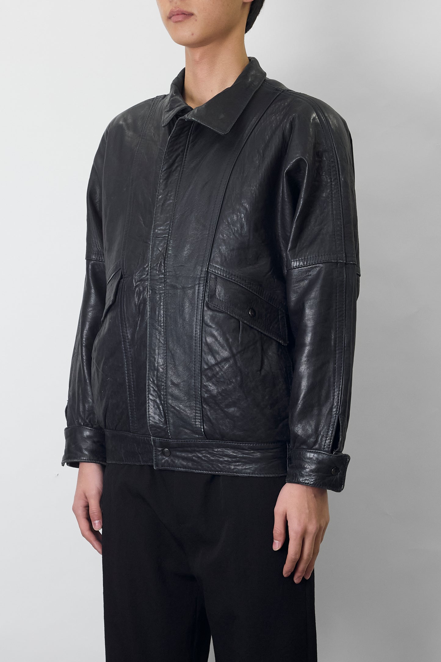 VINTAGE NAVY LEATHER SHORT JACKET MADE IN SPAIN