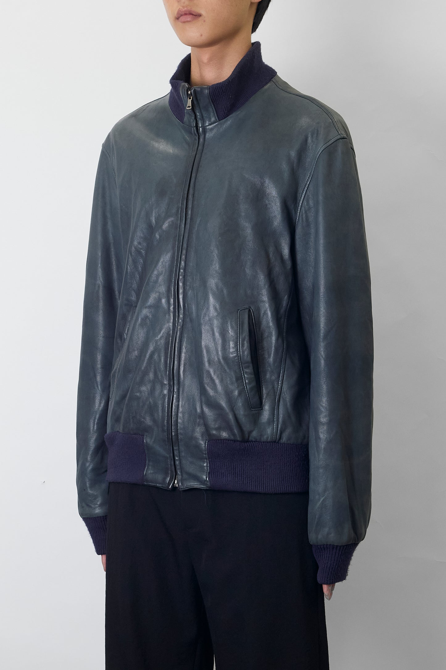 VINTAGE GRAY LEATHER SHORT JACKET MADE IN ITALY