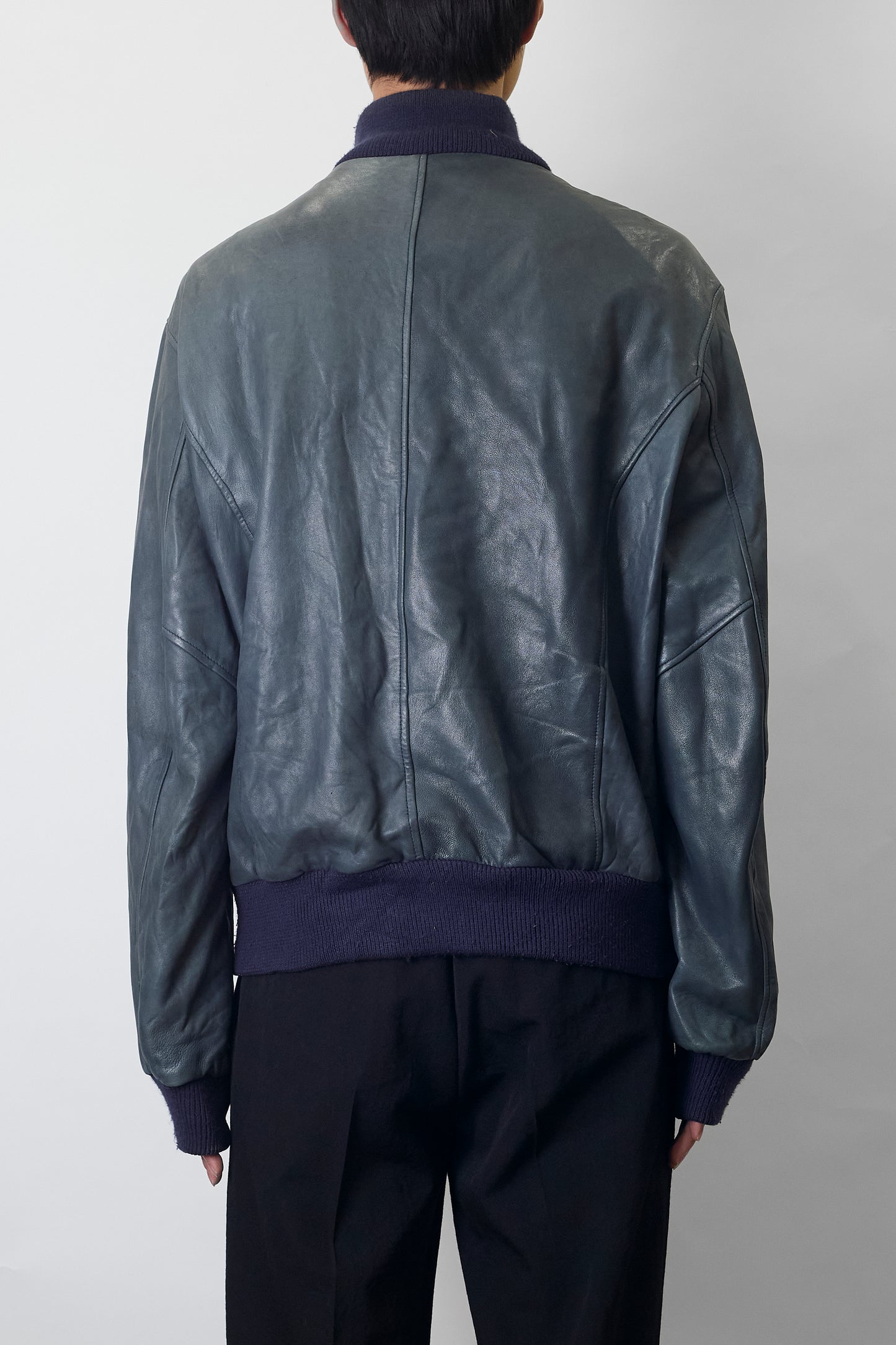 VINTAGE GRAY LEATHER SHORT JACKET MADE IN ITALY