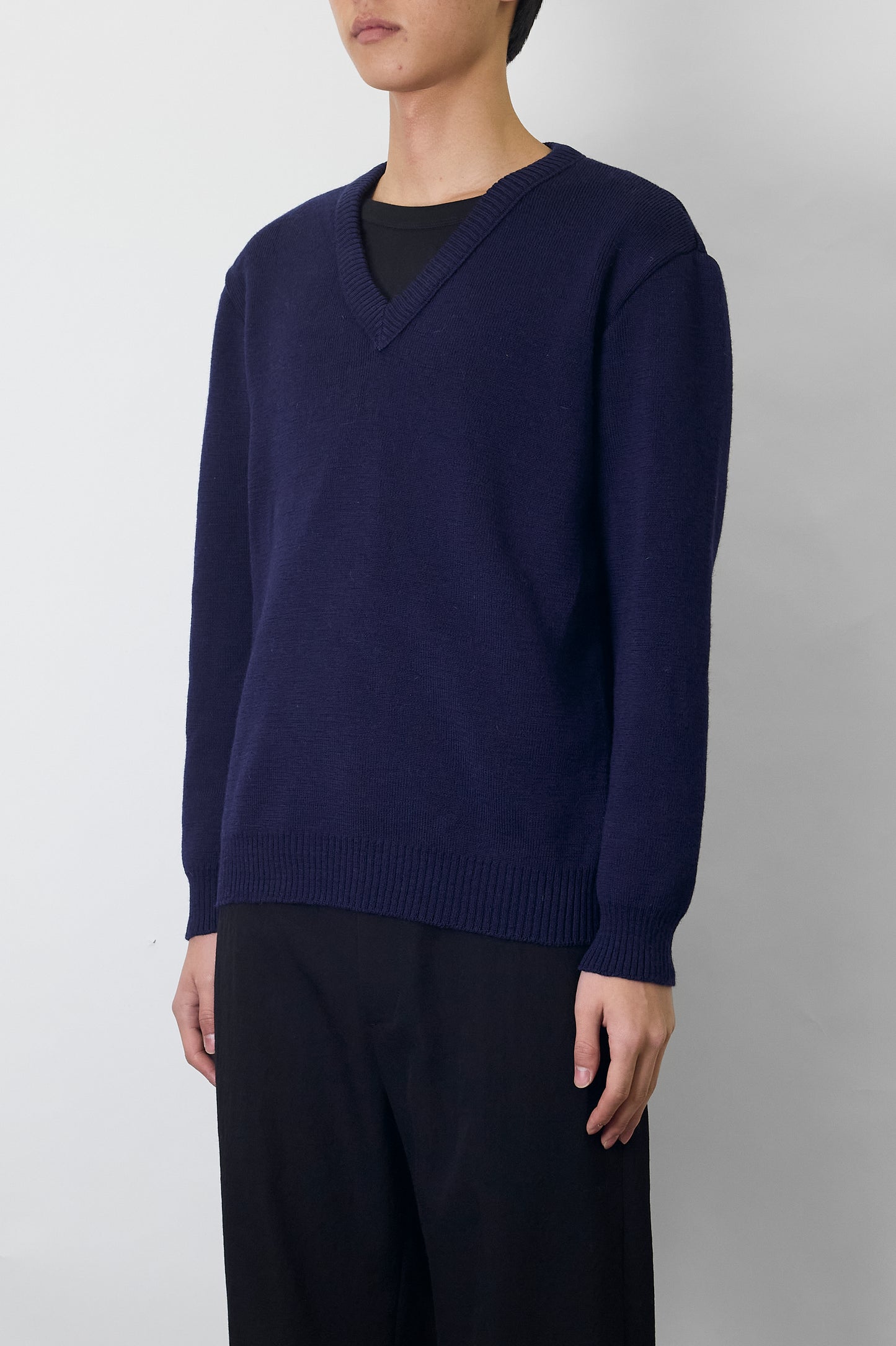 VINTAGE NAVY WOOL V NECK KNIT MADE IN FRANCE