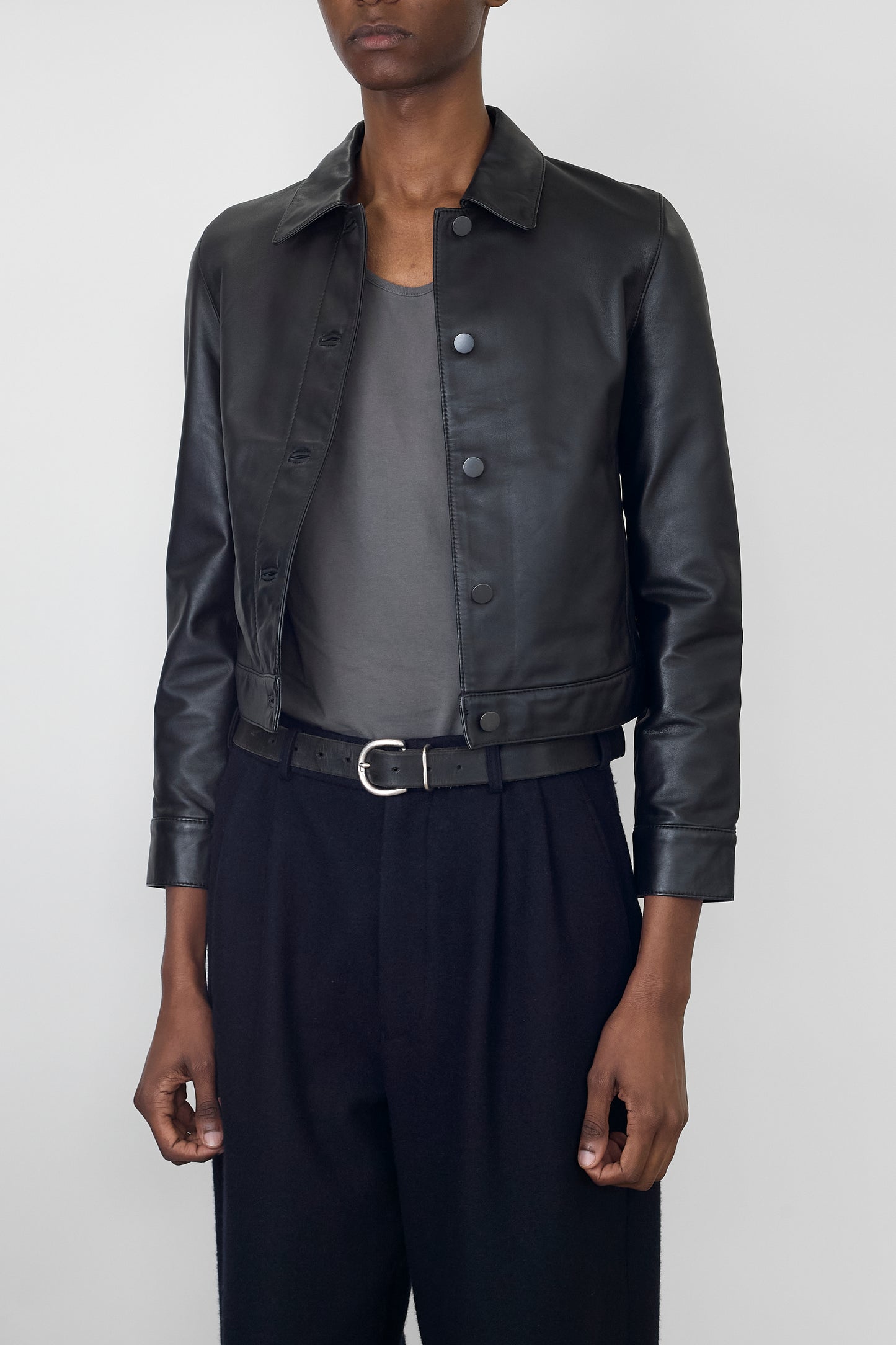 DKNY BLACK LEATHER SHORT JACKET