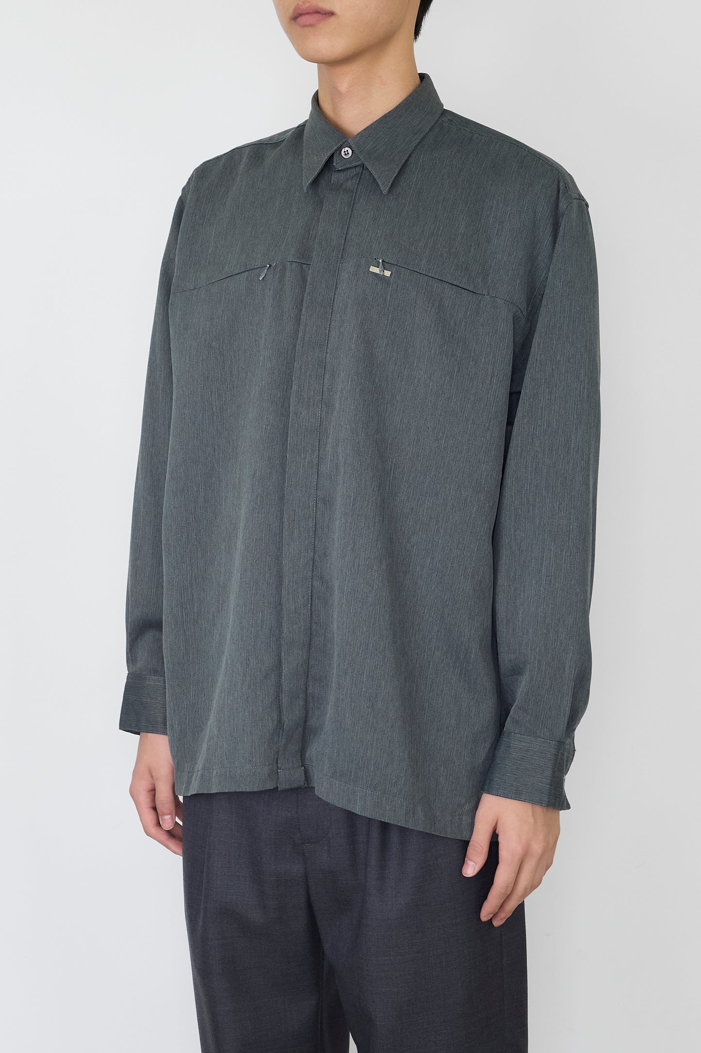 VINTAGE GRAY TECH WIDE SHIRT