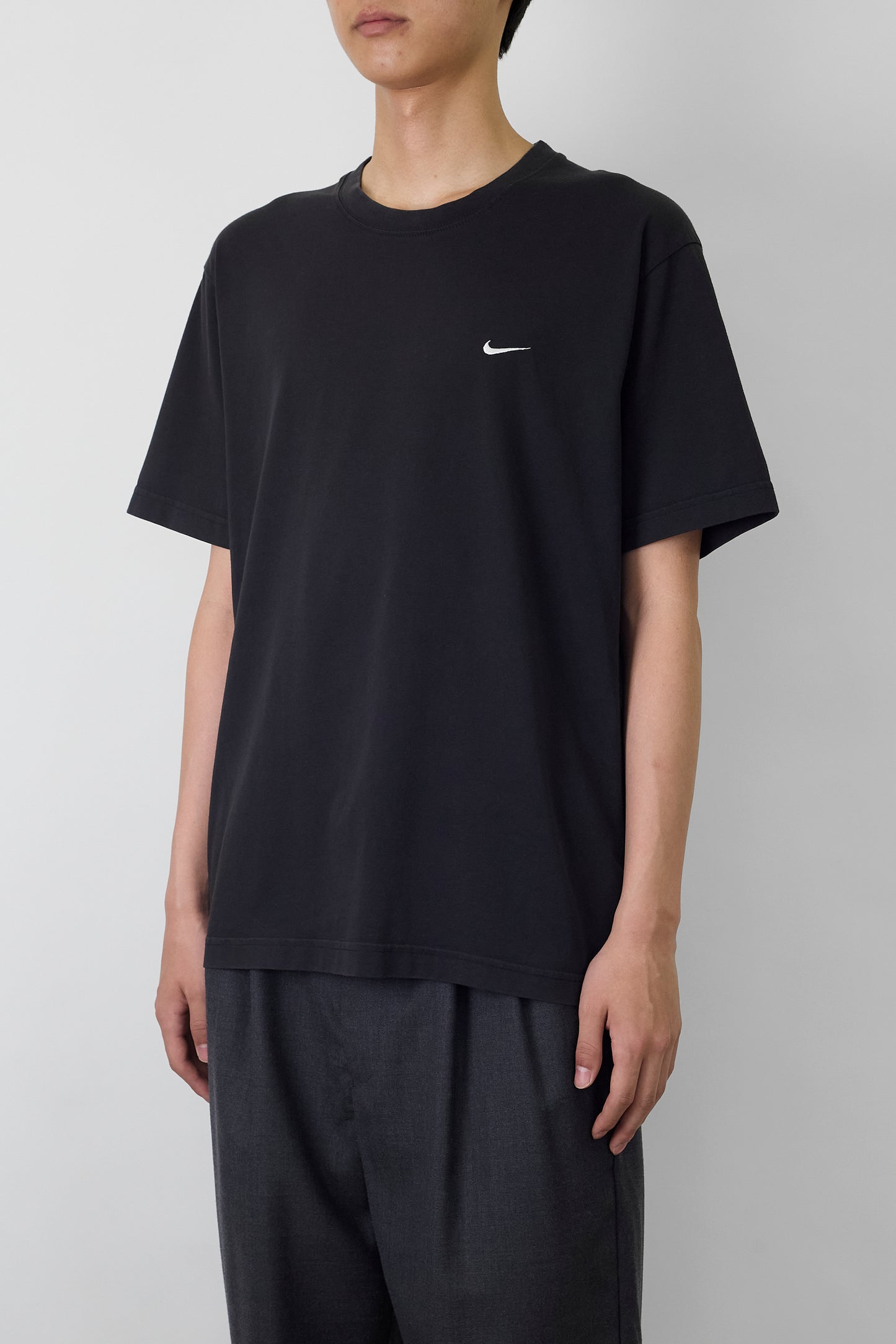 NIKE BLACK HALF SLEEVE TEE SHIRT