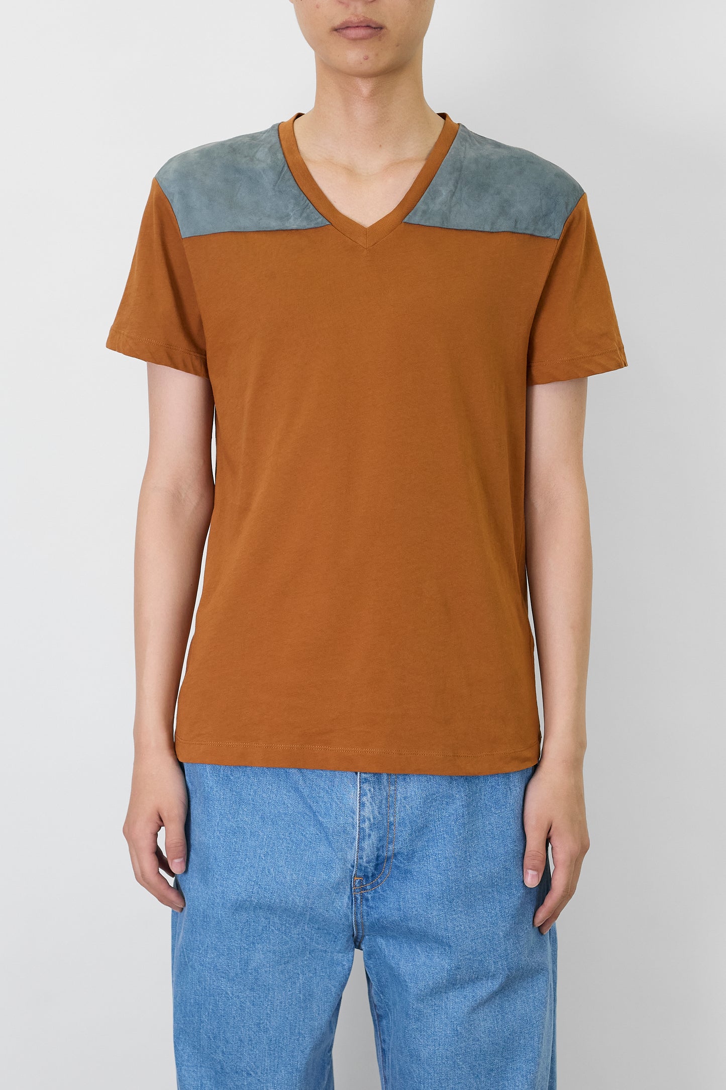 PRADA DESIGNED BROWN  HALF SLEEVE TEE SHIRT MADE IN TURKEY