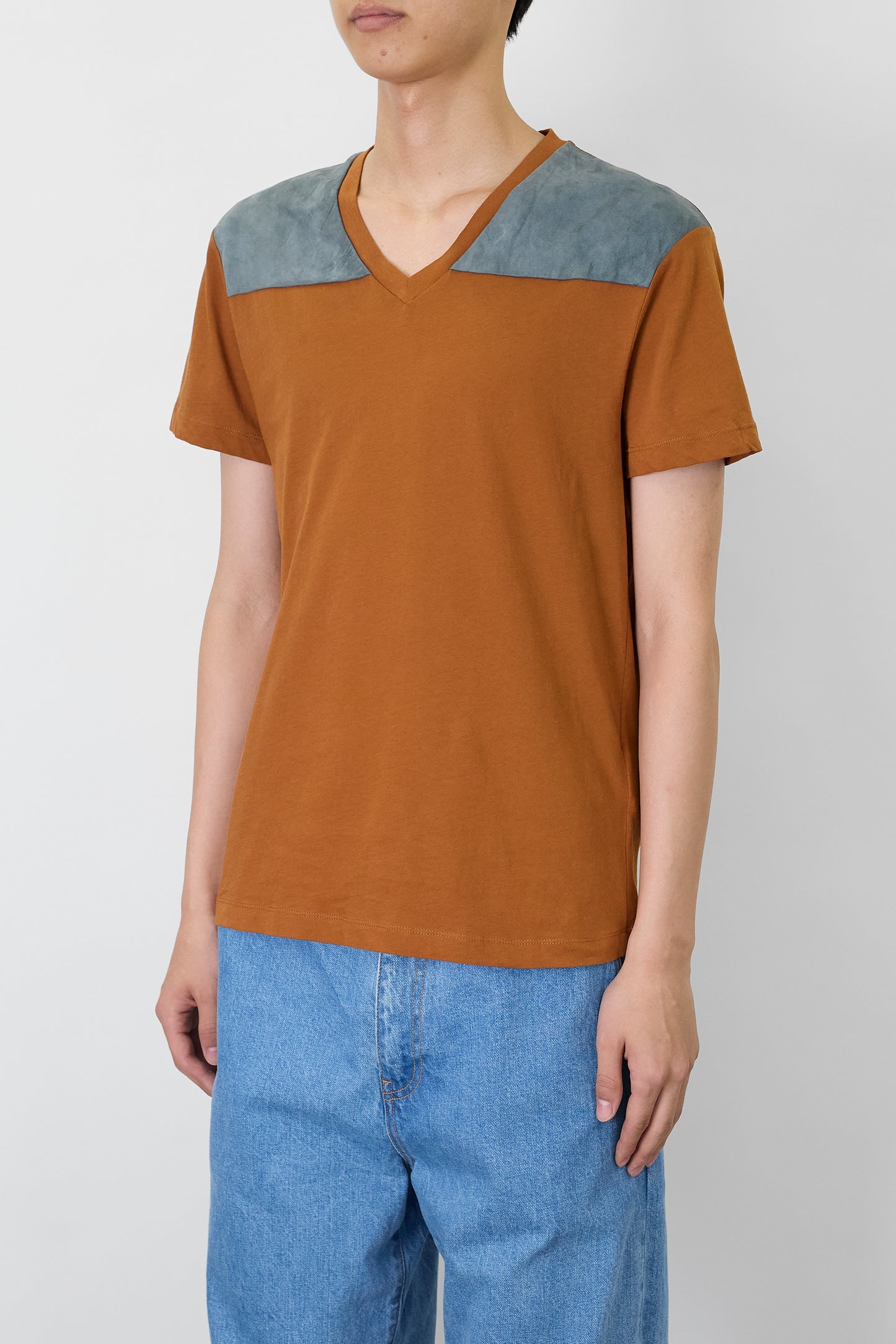 PRADA DESIGNED BROWN  HALF SLEEVE TEE SHIRT MADE IN TURKEY