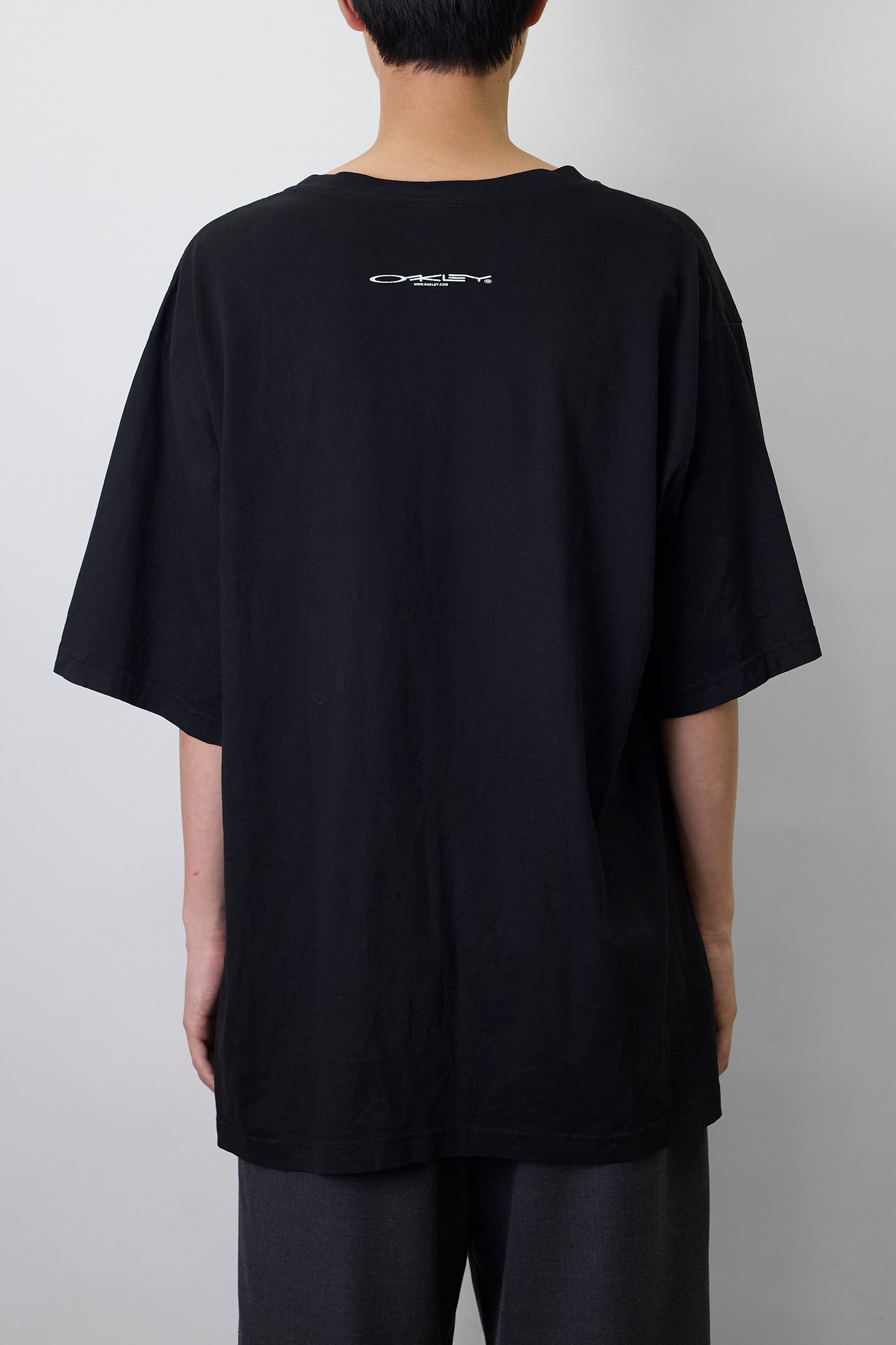 OAKLEY BLACK HALF SLEEVE TEE SHIRT