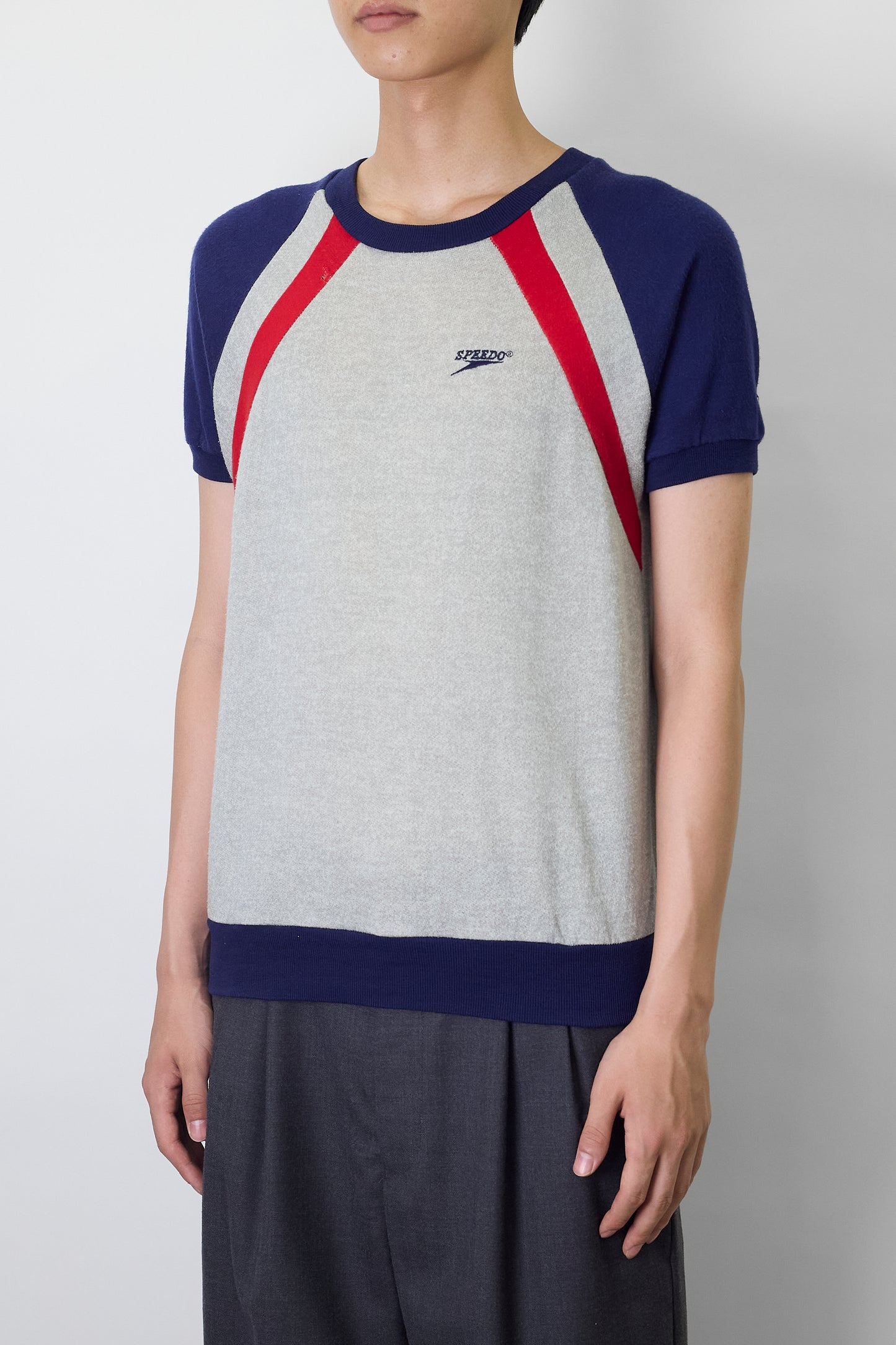 SPEEDO GRAY HALF SLEEVE SWEAT SHIRT