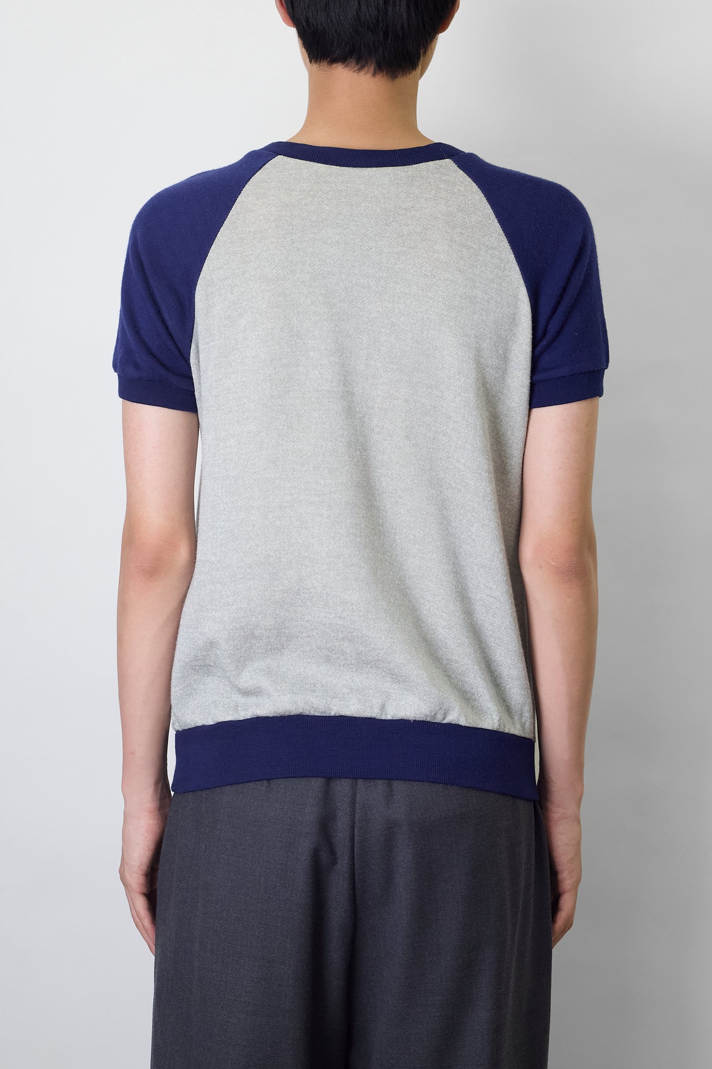 SPEEDO GRAY HALF SLEEVE SWEAT SHIRT