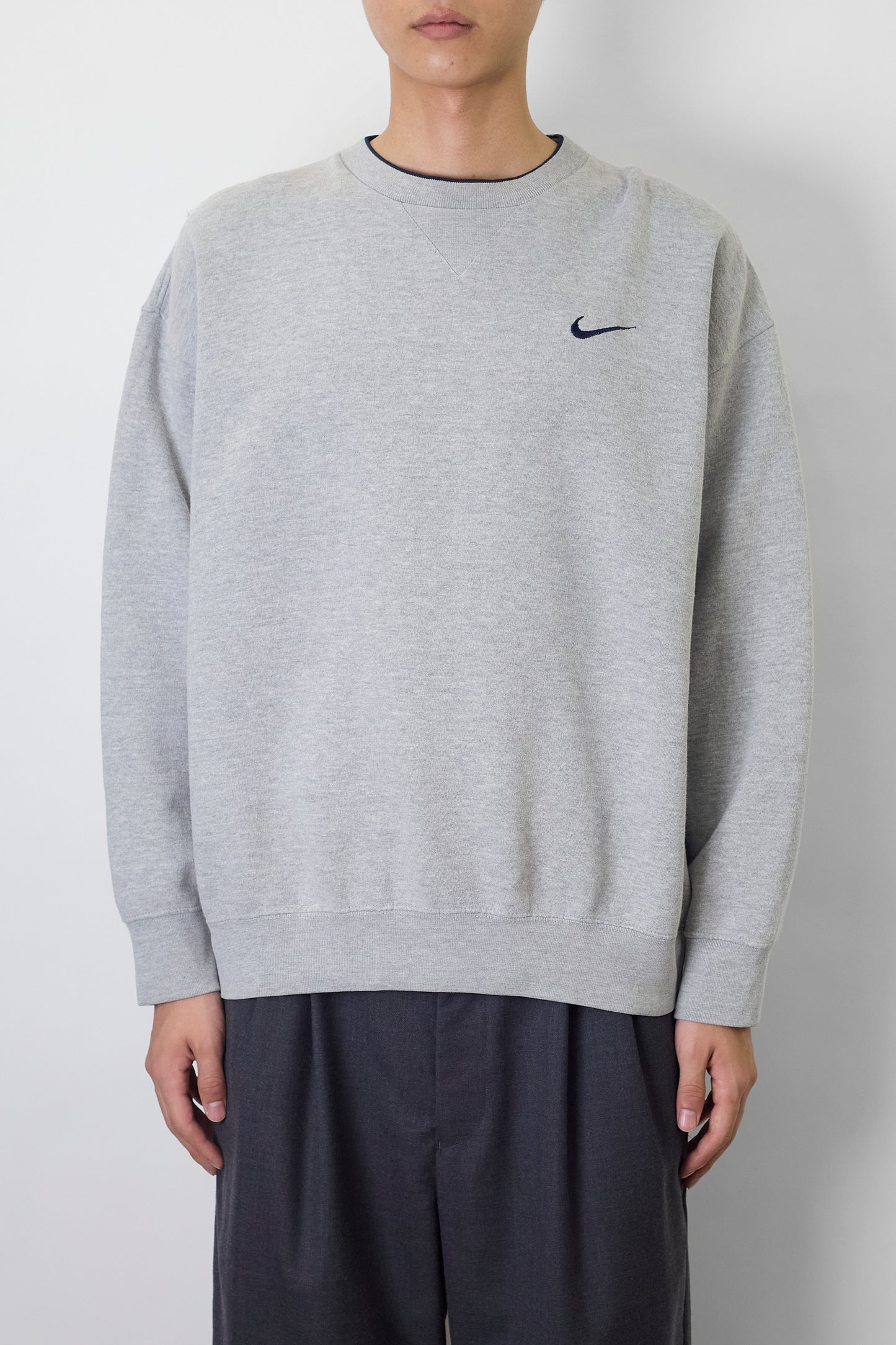 NIKE GRAY SWEAT SHIRT