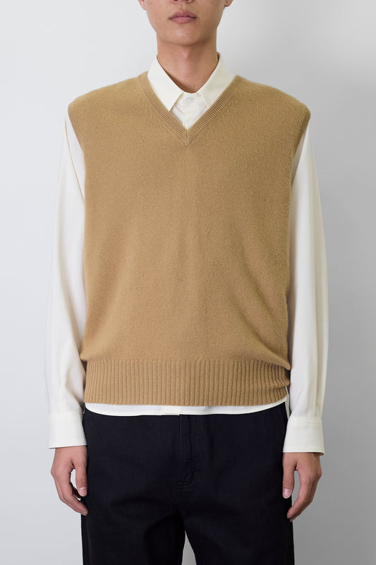 VINTAGE BEIGE CASHMERE KNIT VEST MADE IN SCOTLAND