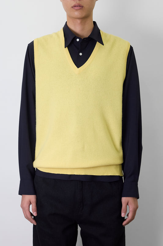 VINTAGE YELLOW CASHMERE KNIT VEST MADE IN SCOTLAND