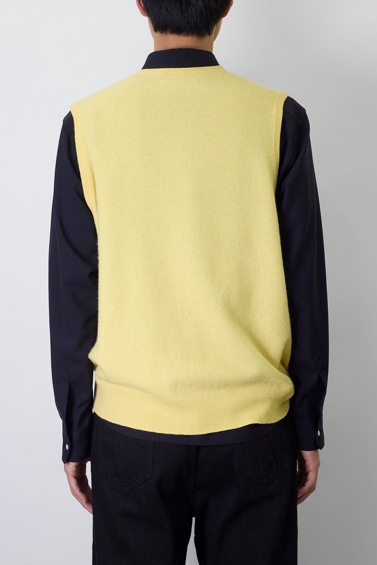 VINTAGE YELLOW CASHMERE KNIT VEST MADE IN SCOTLAND