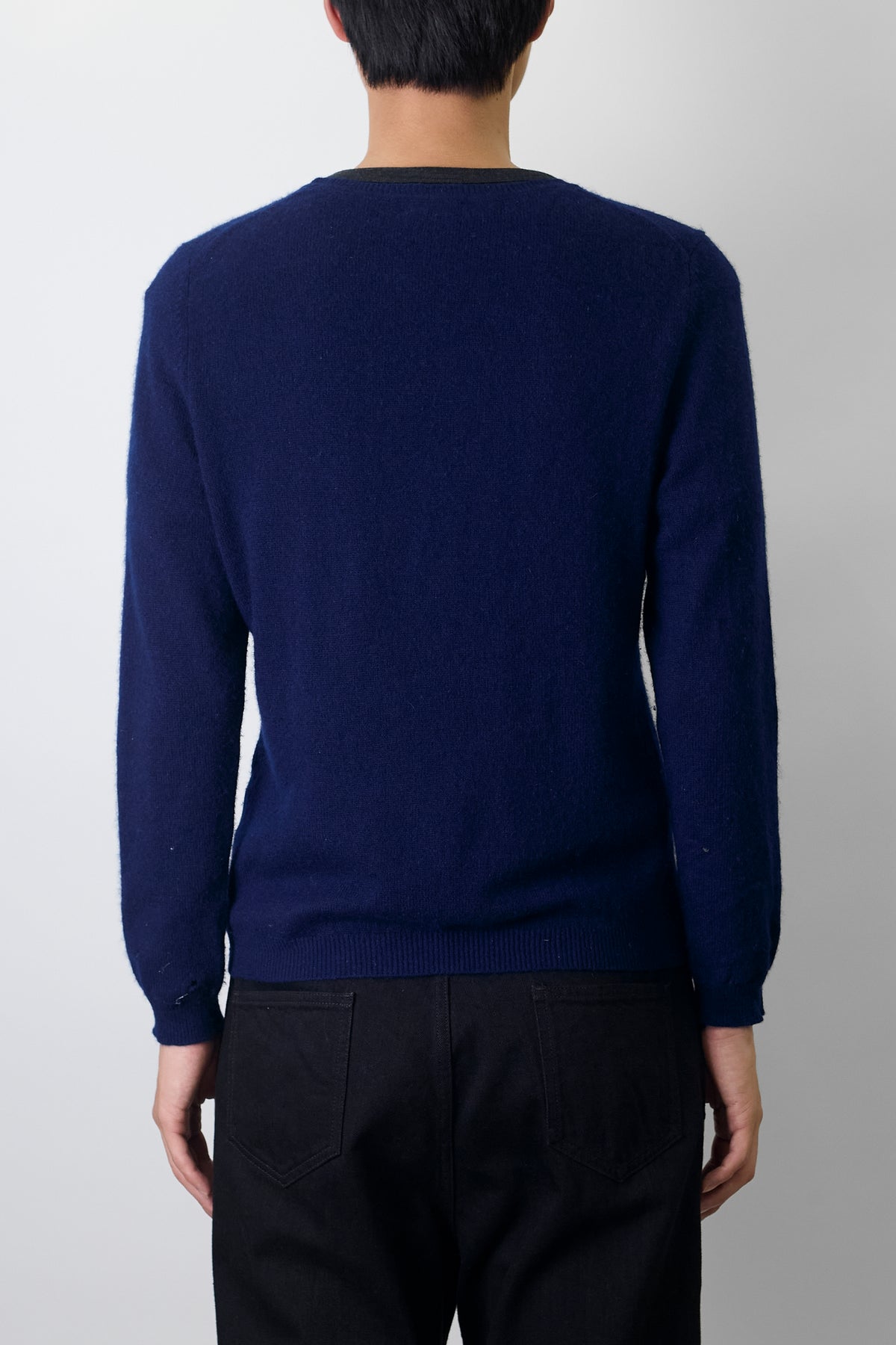 VINTAGE NAVY CASHMERE KNIT