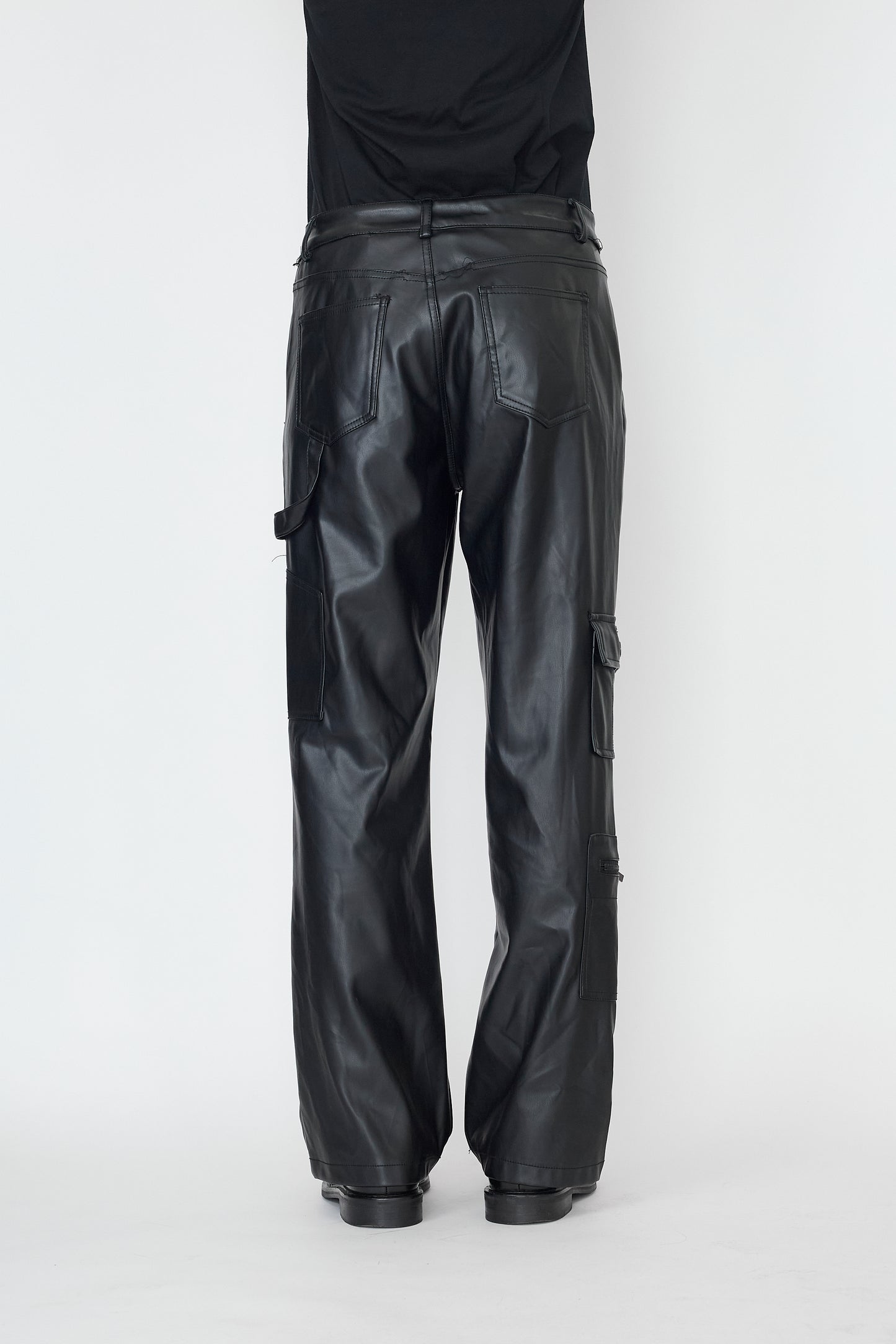 VINTAGE BLACK FAKED LEATHER CARGO WIDE PANTS