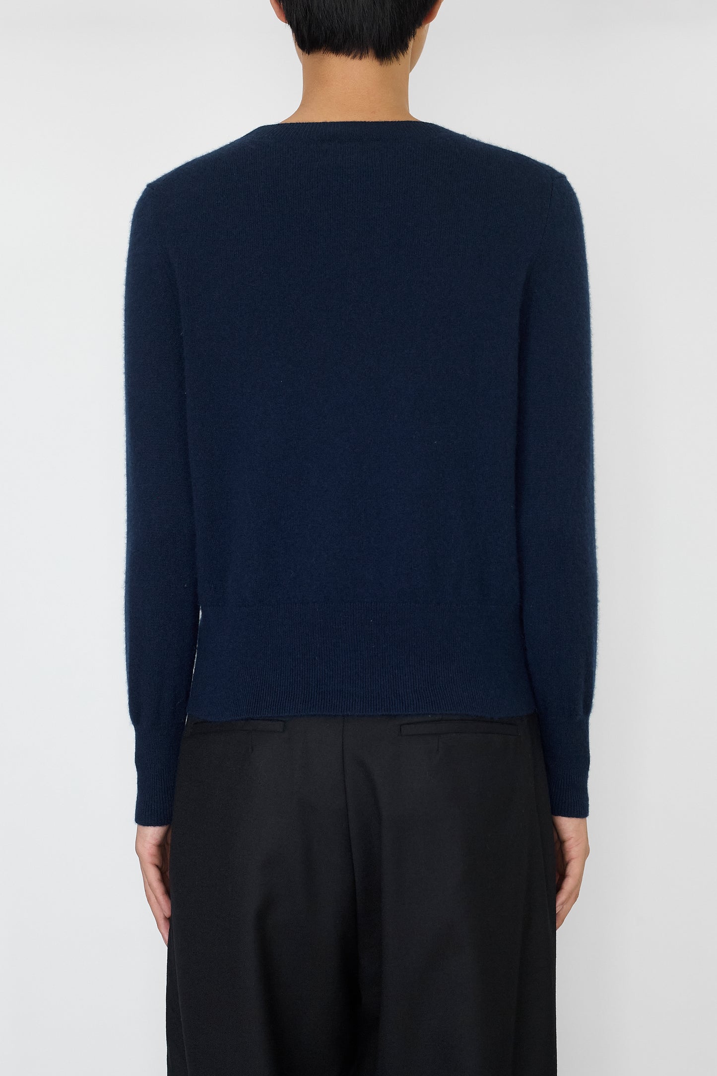 VINTAGE NAVY CASHMERE KNIT