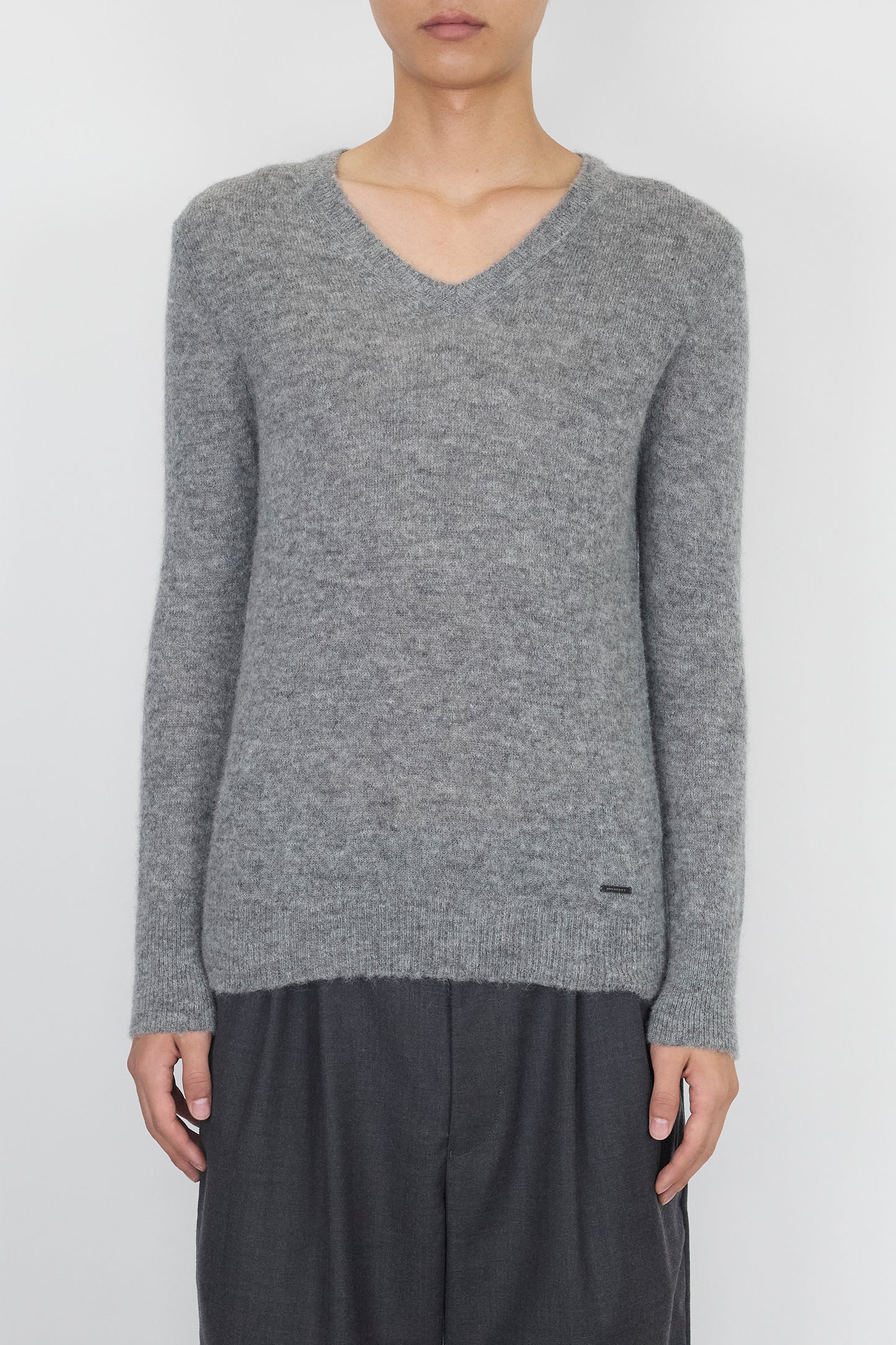 BURBERRY GRAY WOOL ALPACA V NECK KNIT