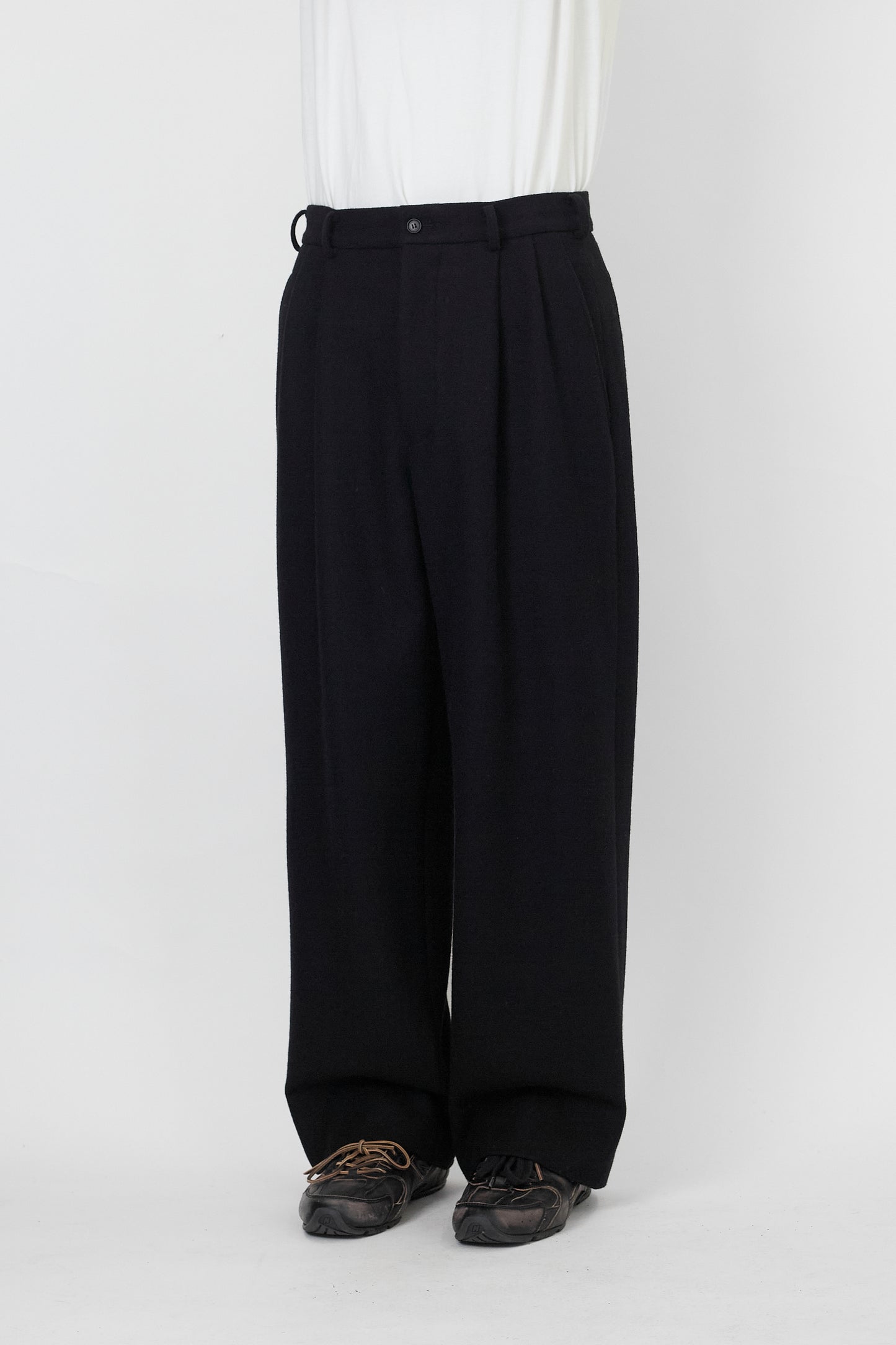 NTRUL CLASSIC MELTON TROUSERS BLACK
