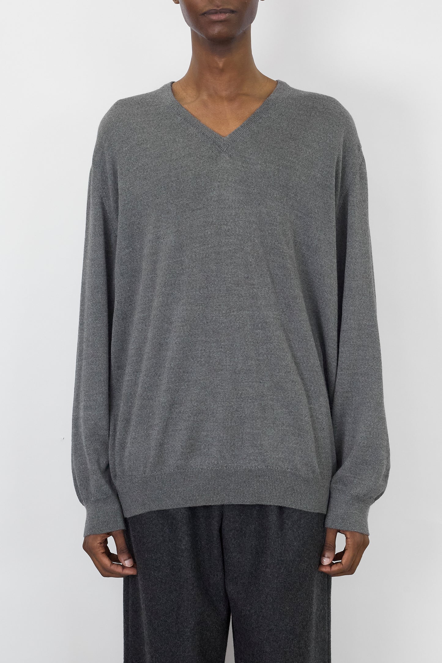 VINTAGE LIGHT GRAY V NECK KNIT MADE IN SPAIN