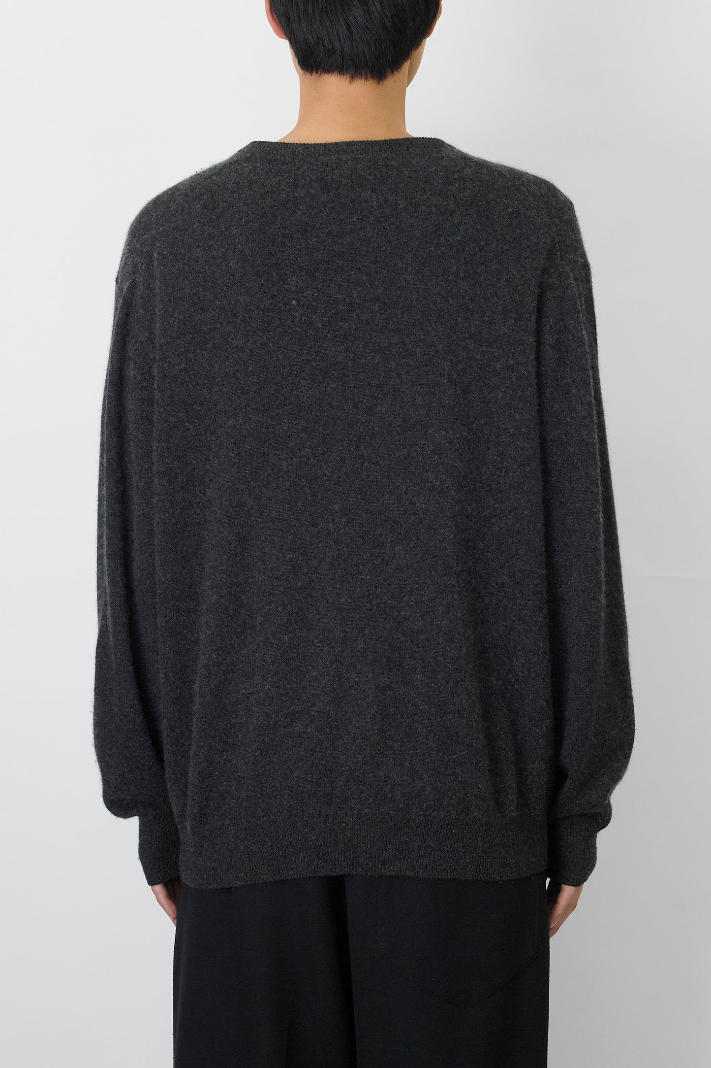 VINTAGE GRAY CASHMERE V NECK KNIT