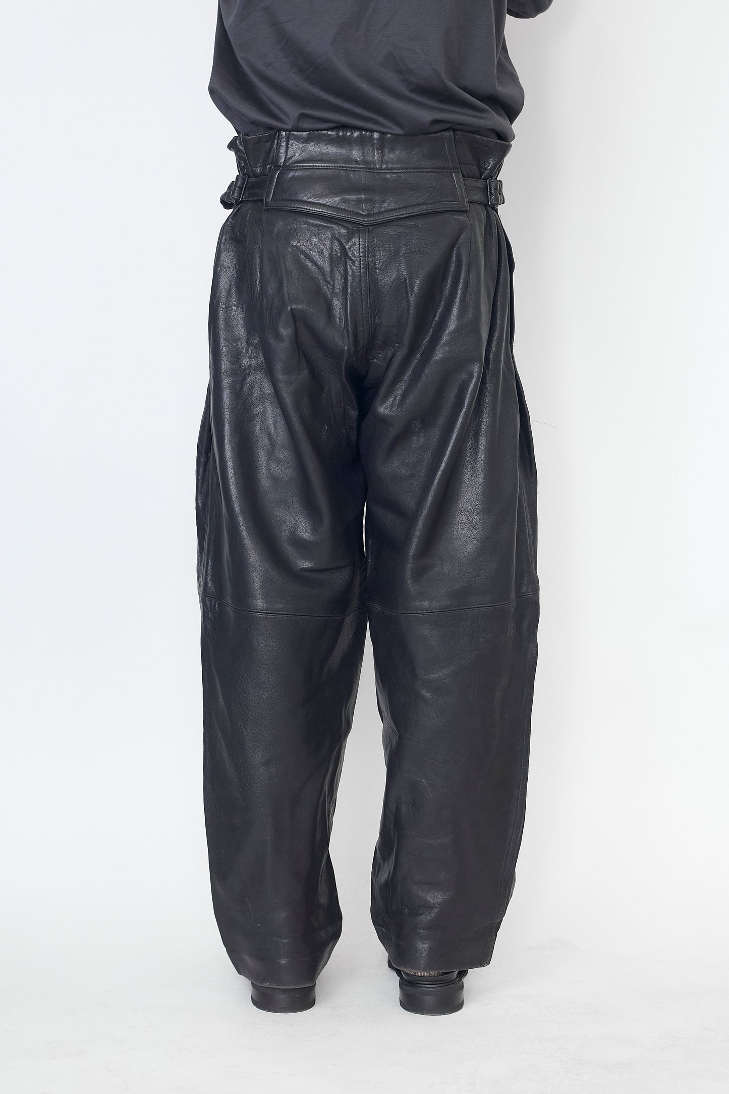 ISSEY MIYAKE MEN BLACK LEATHER WIDE PANTS