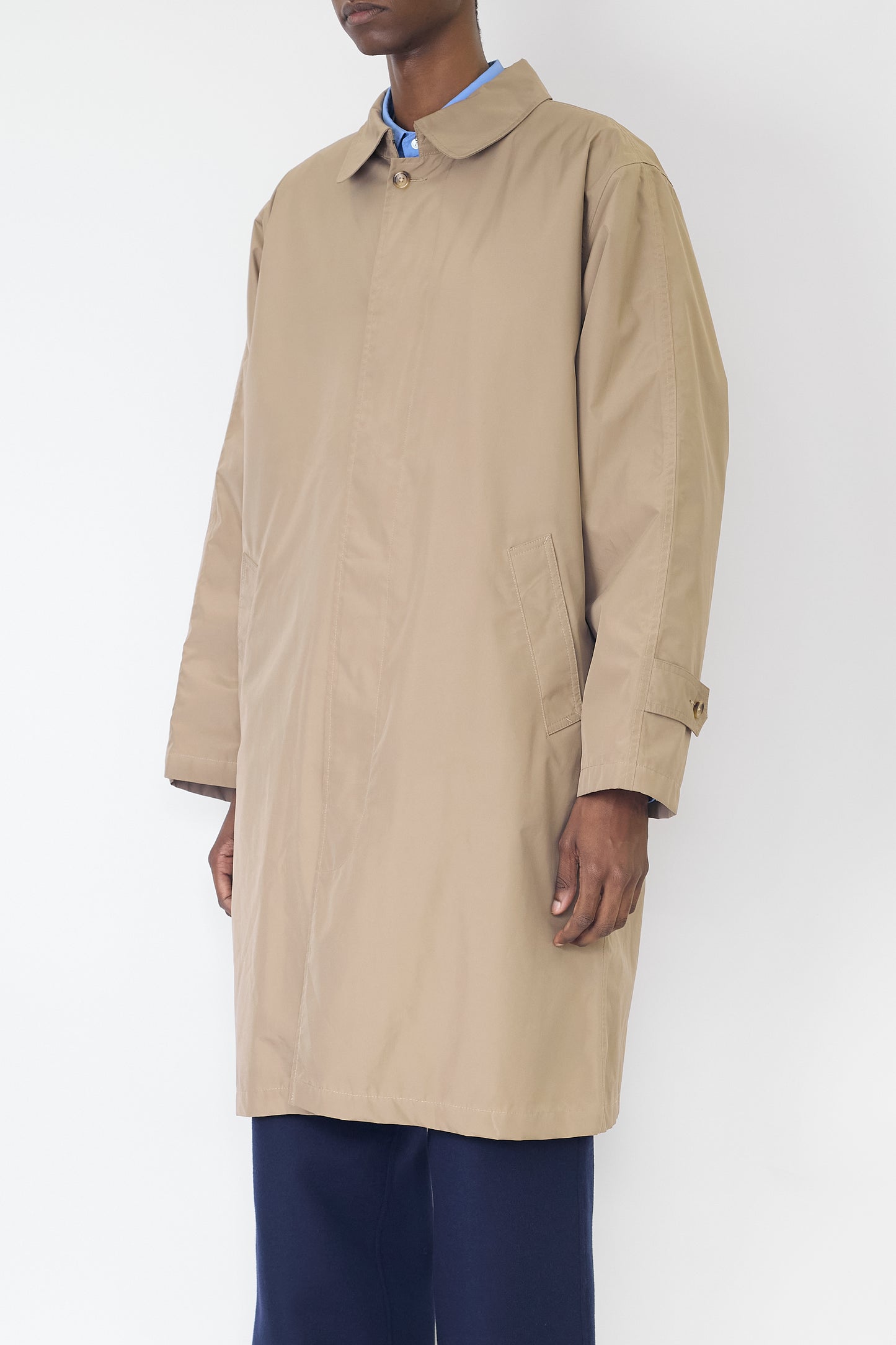 VINTAGE BEIGE NYLON TRAVEL LONG COAT