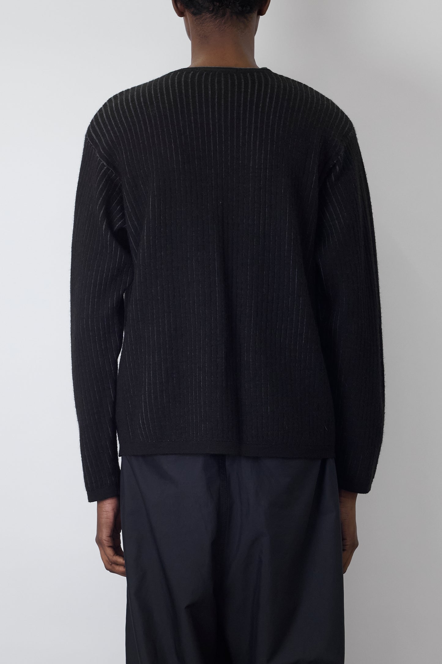 VINTAGE DESIGNED BLACK GRAY WOOL KNIT MADE IN ITALY