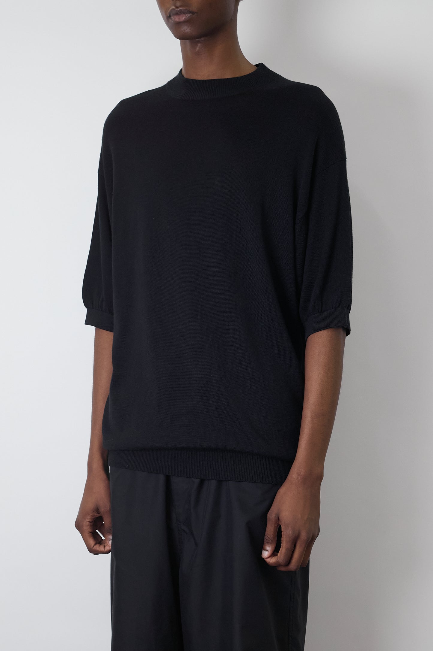 VINTAGE BLACK SILK HALF SLEEVE KNIT T SHIRT