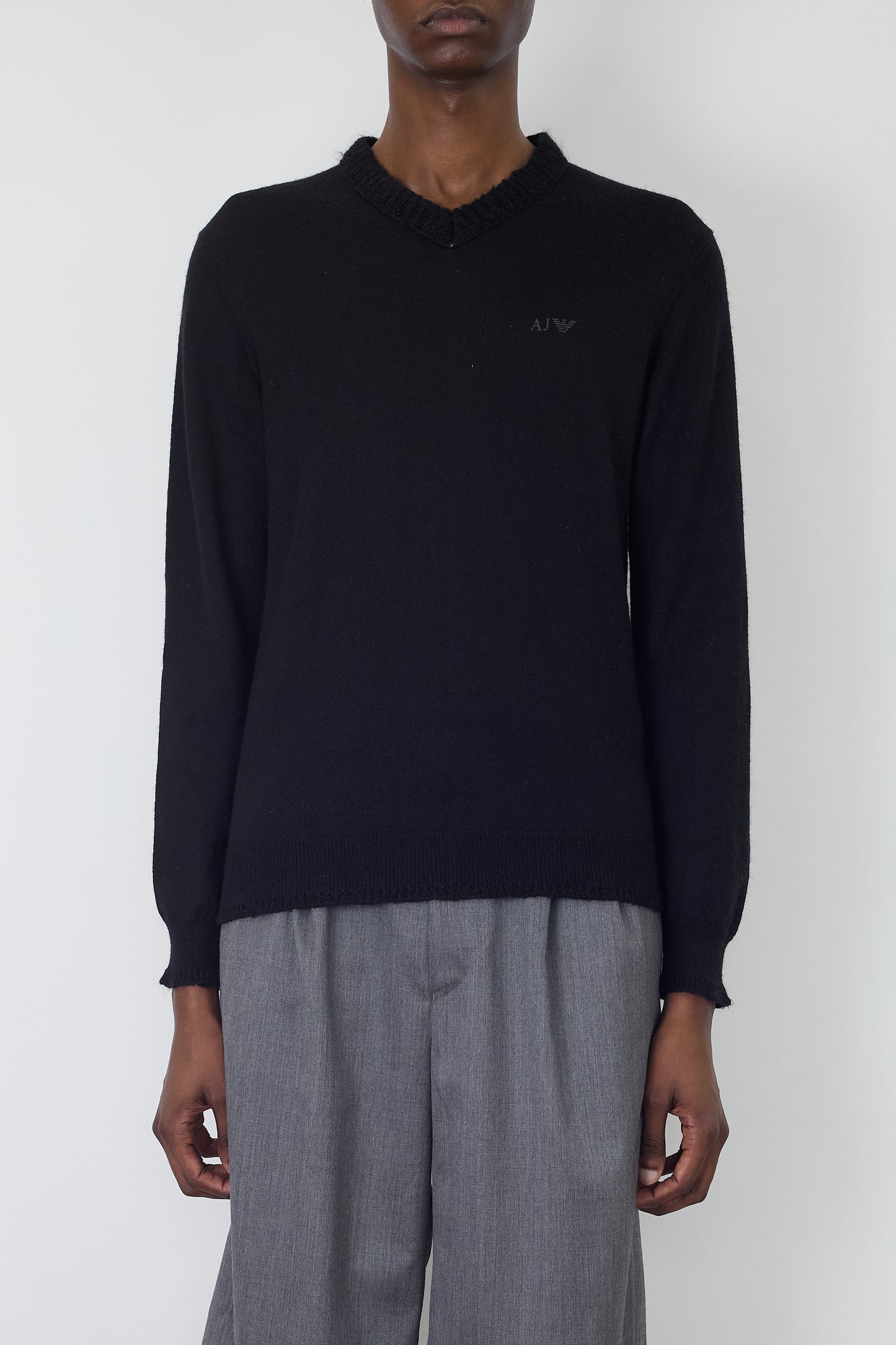 ARMANI JEANS BLACK WOOL V NECK KNIT
