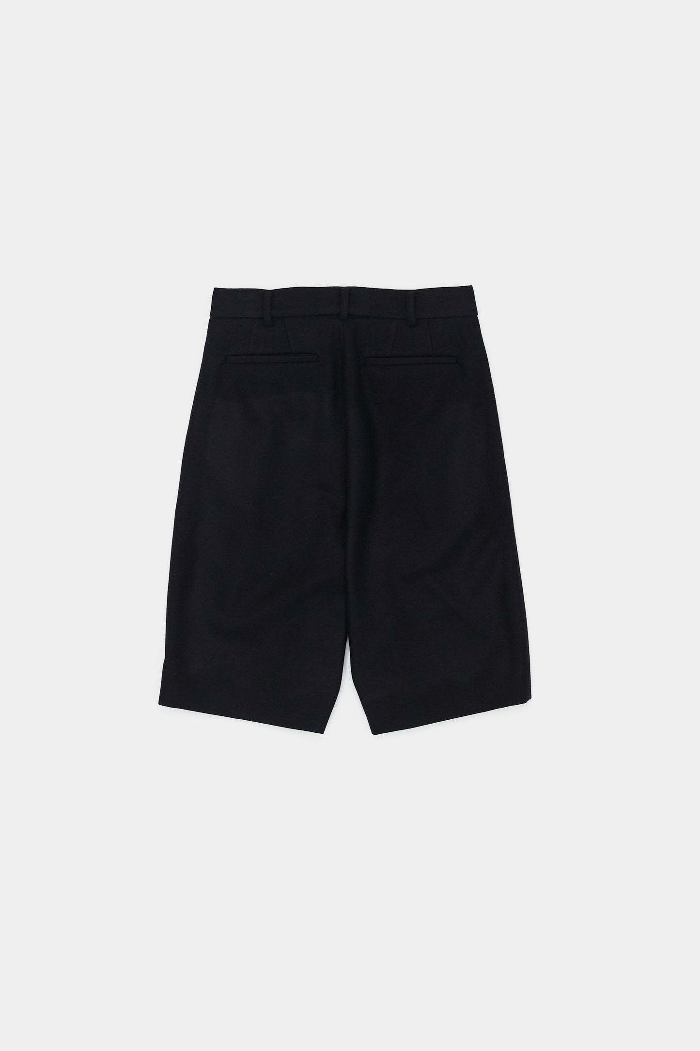 NTRUL MELTON WIDE SHORTS BLACK
