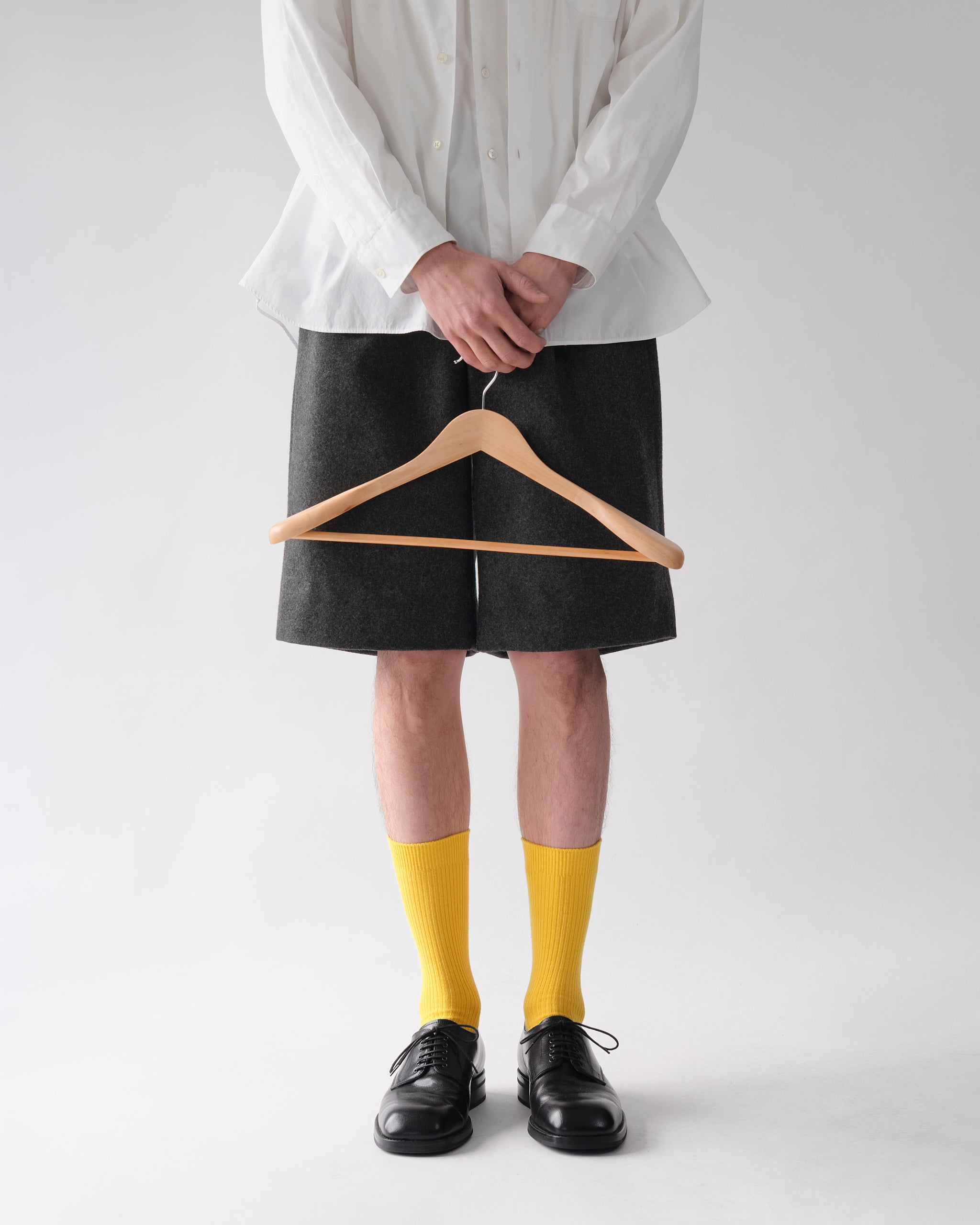 NTRUL MELTON WIDE SHORTS GRAY – DISSONANCE