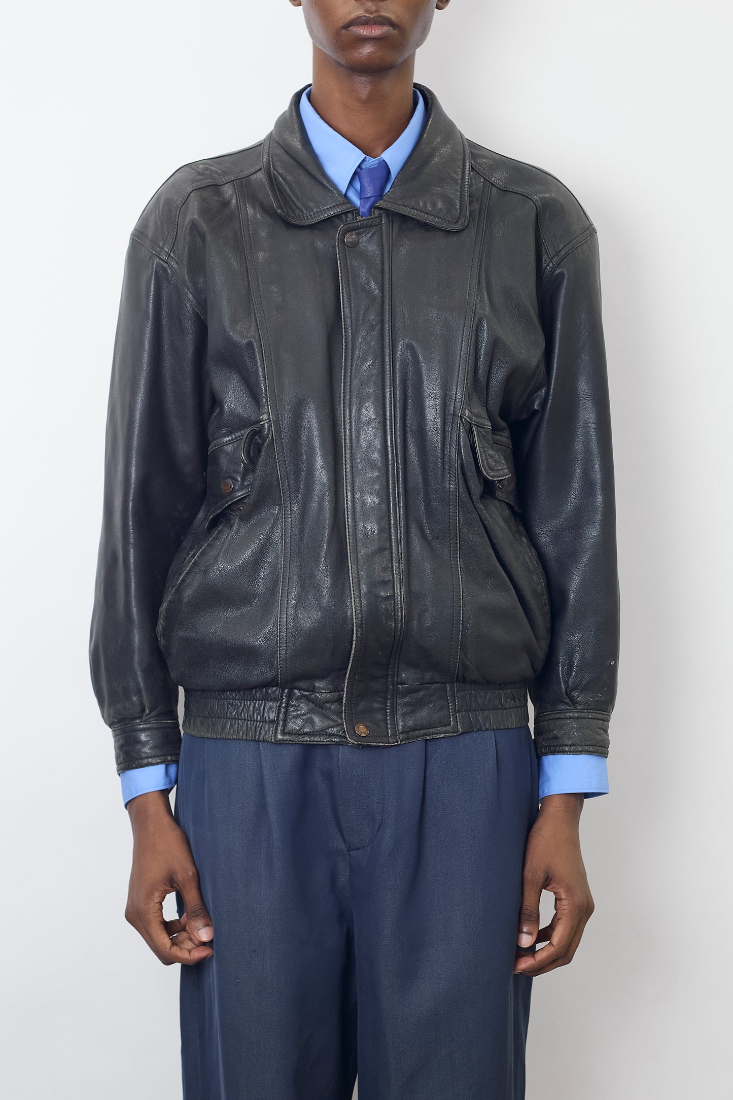 VINTAGE BLACK LEATHER BOMBER JACKET