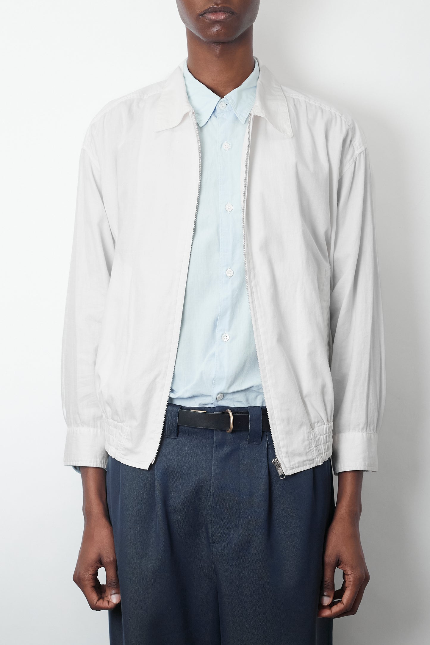 I.S. ISSEY MIYAKE WHITE ZIP UP SHORT JACKET